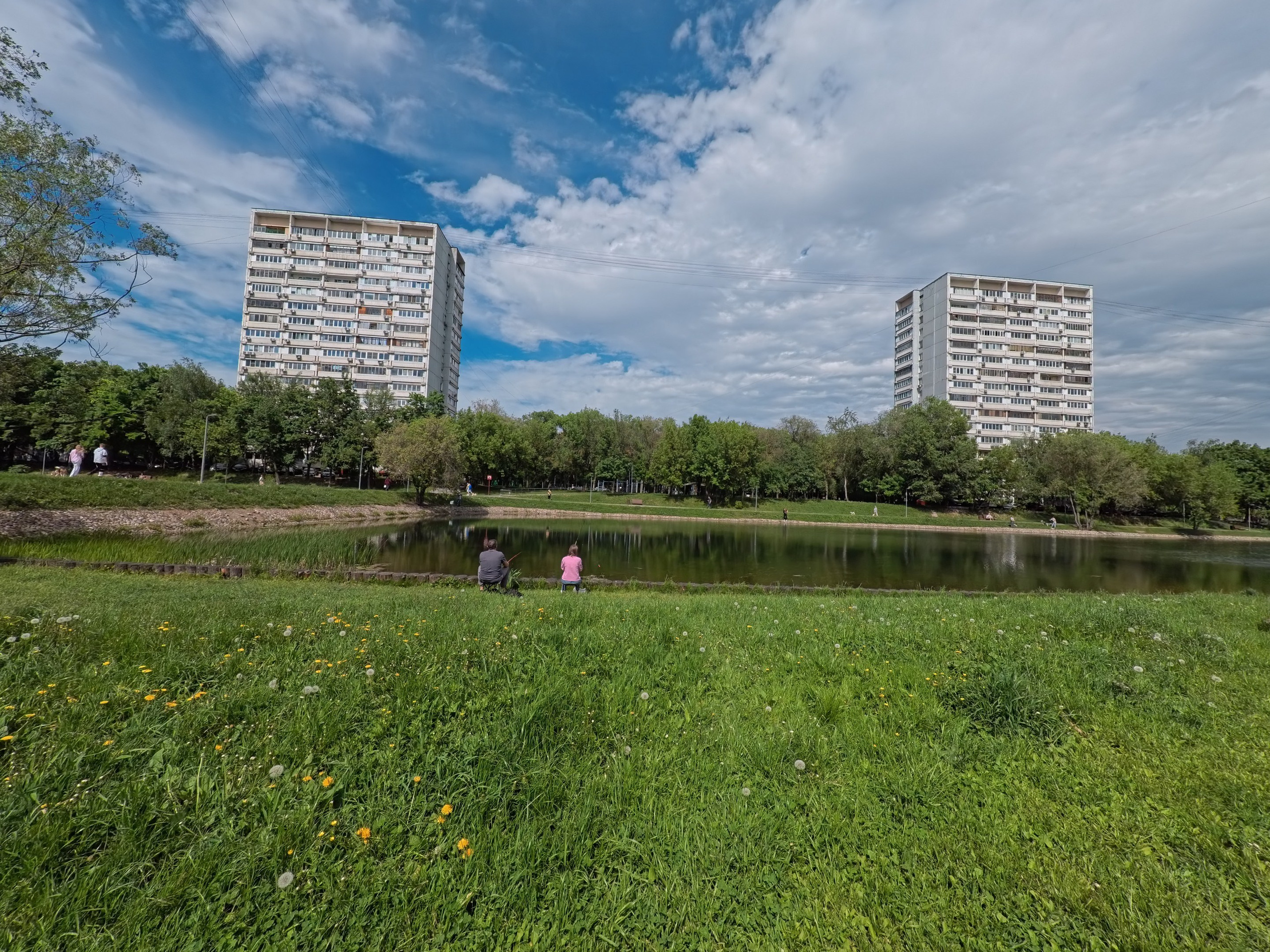 Улица, люди, жизнь…