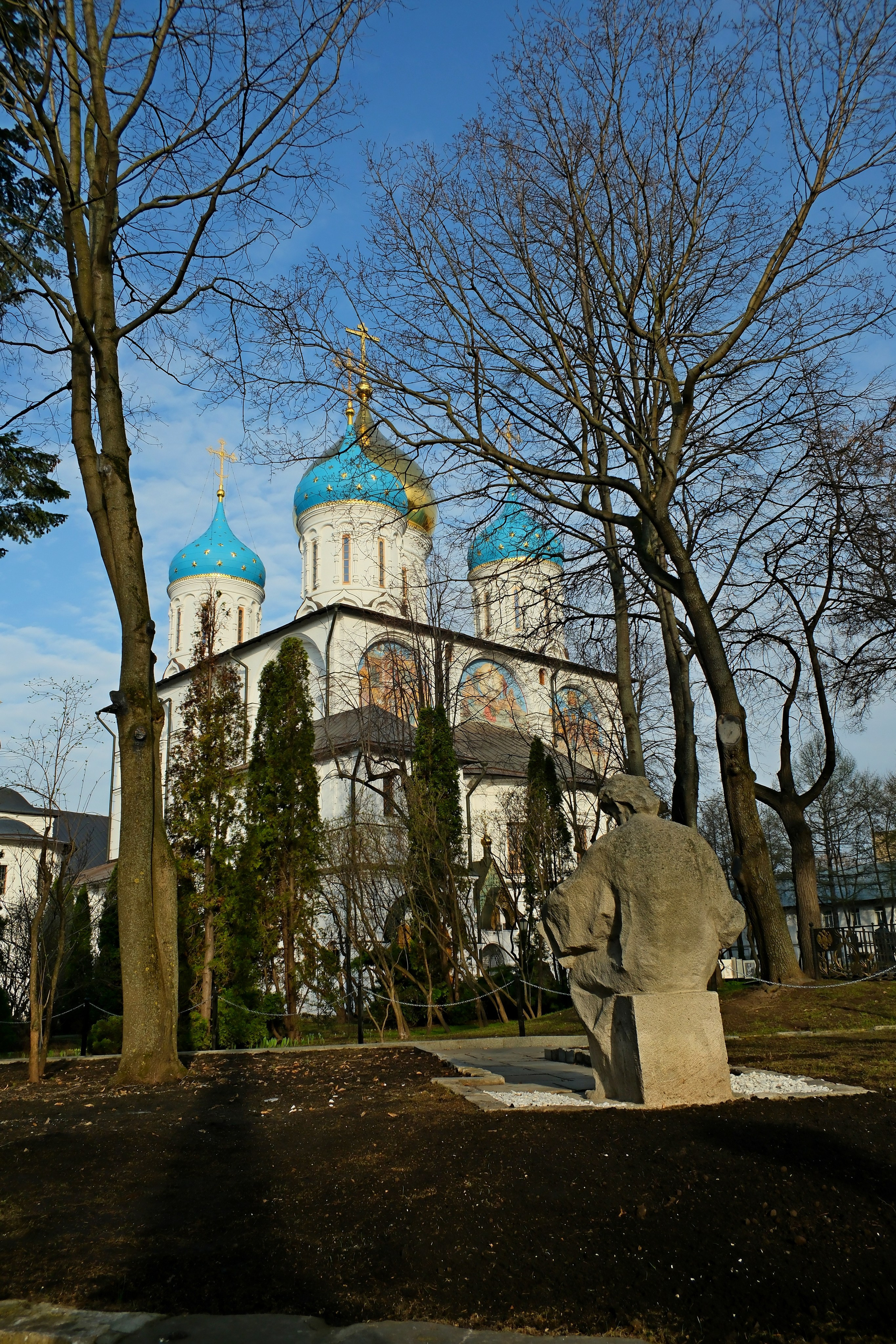 Улица, люди, жизнь…