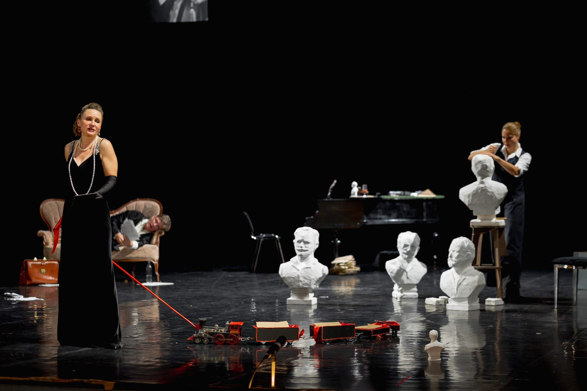 Спектакль Приглушенные голоса в Театре Эрмитажа (+репетиция). Семейный и портретный фотограф в Санкт-Петербурге Андрей Воробьев