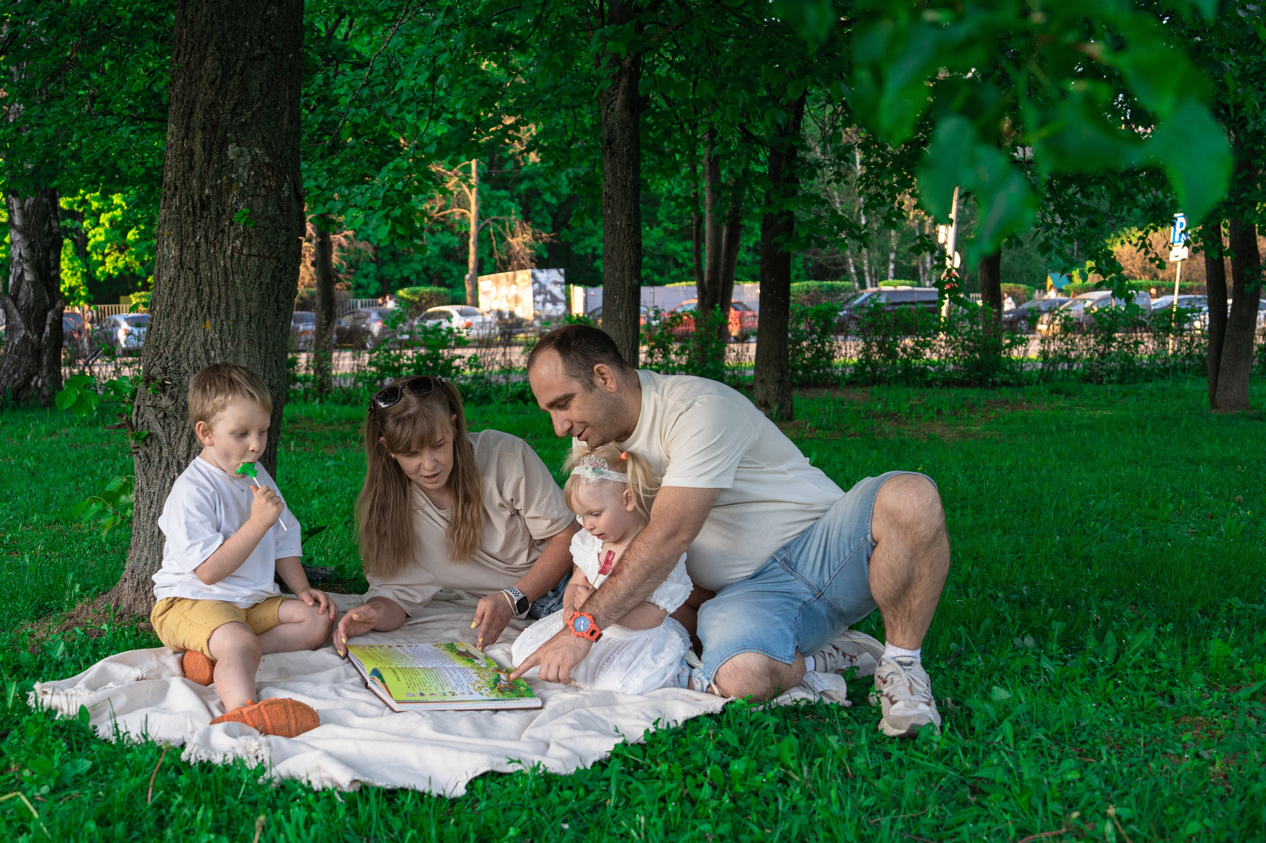 Семейная прогулка. Крамер Юлиана детский и семейный фотограф