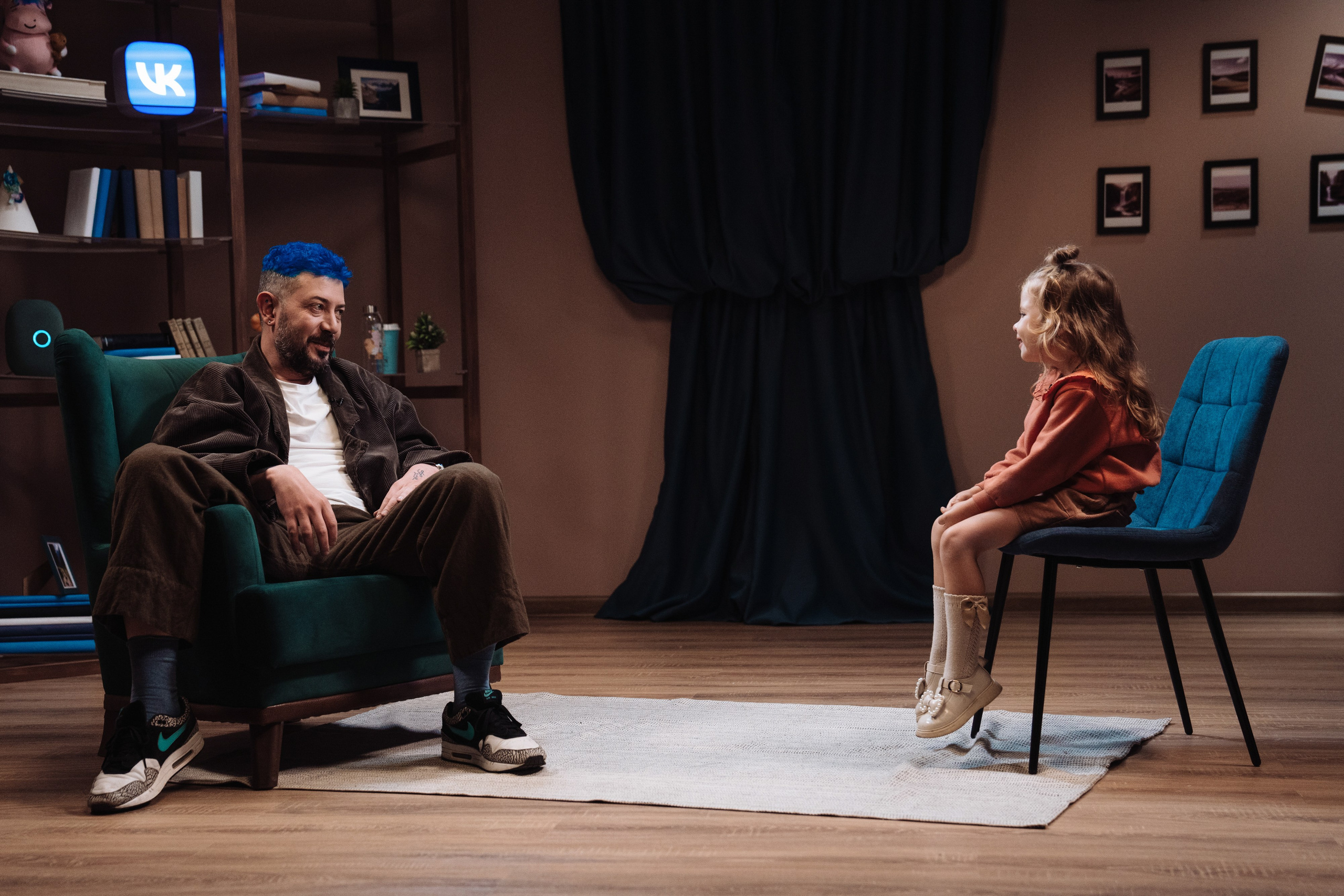 Шоу — Кто здесь папа?