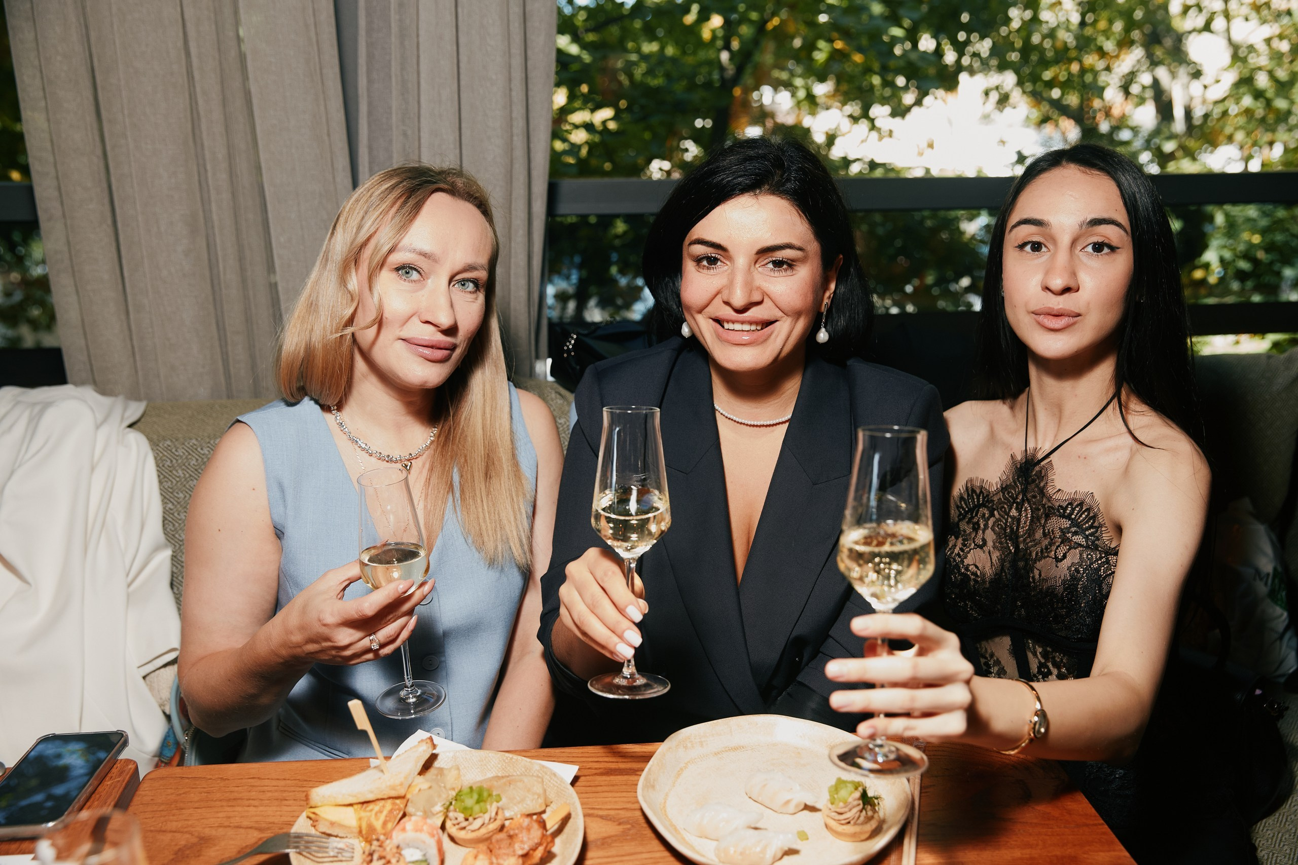 Сияющий завтрак. Ресторан Гусь 20.09. Свадебный репортажный фотограф краснодар максим дремов дрёмов фотосессия студия цена