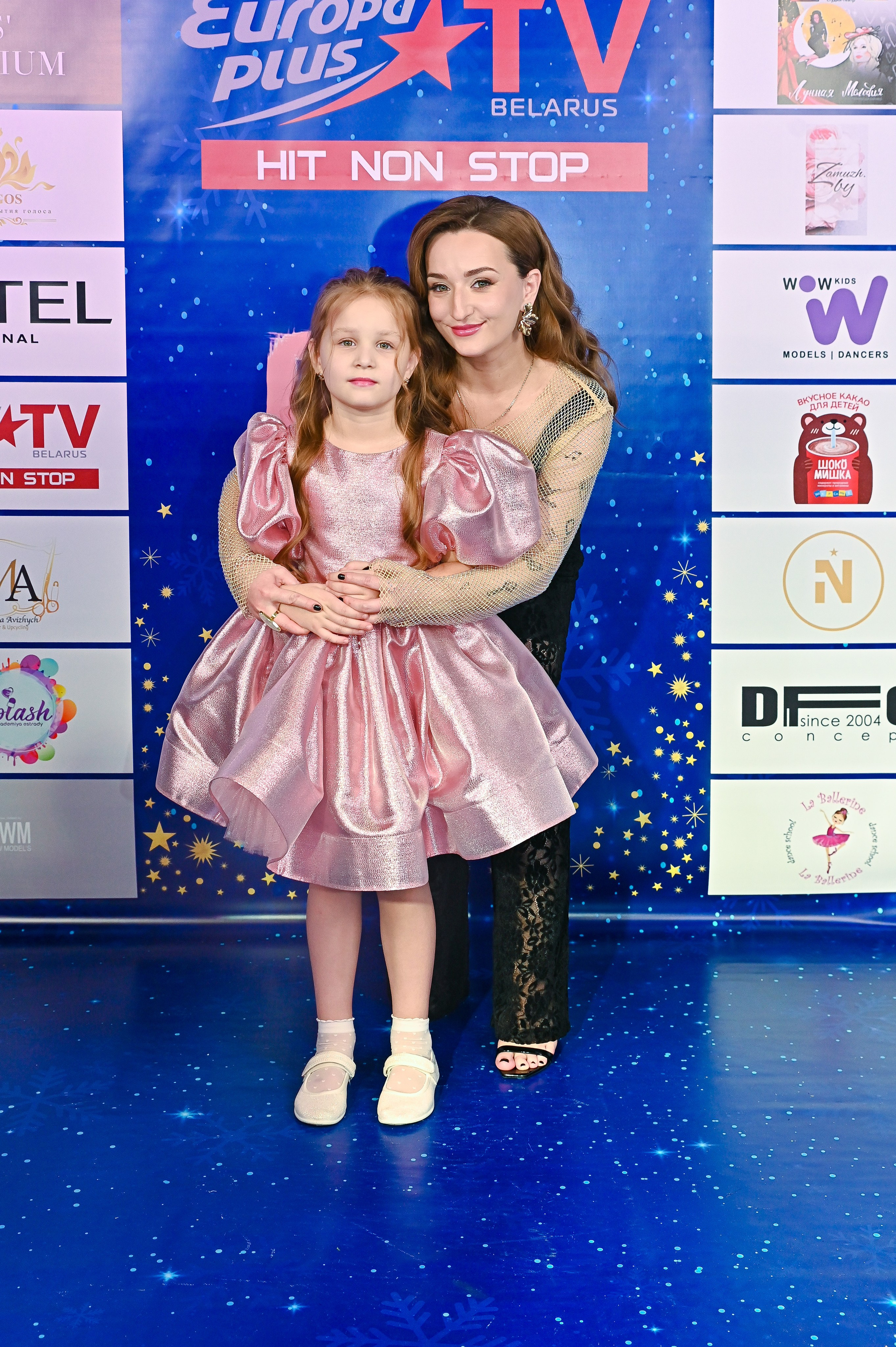 Большая новогодняя тусовка. Фотоуслуги, услуги фотографа, фотографирование важных событий