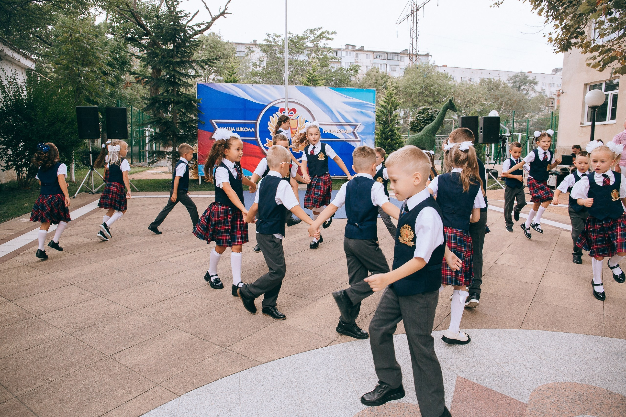 1 класс школа «Личность». Выпускные альбомы Натальи Бутко: Новороссийск, Анапа, Геленджик