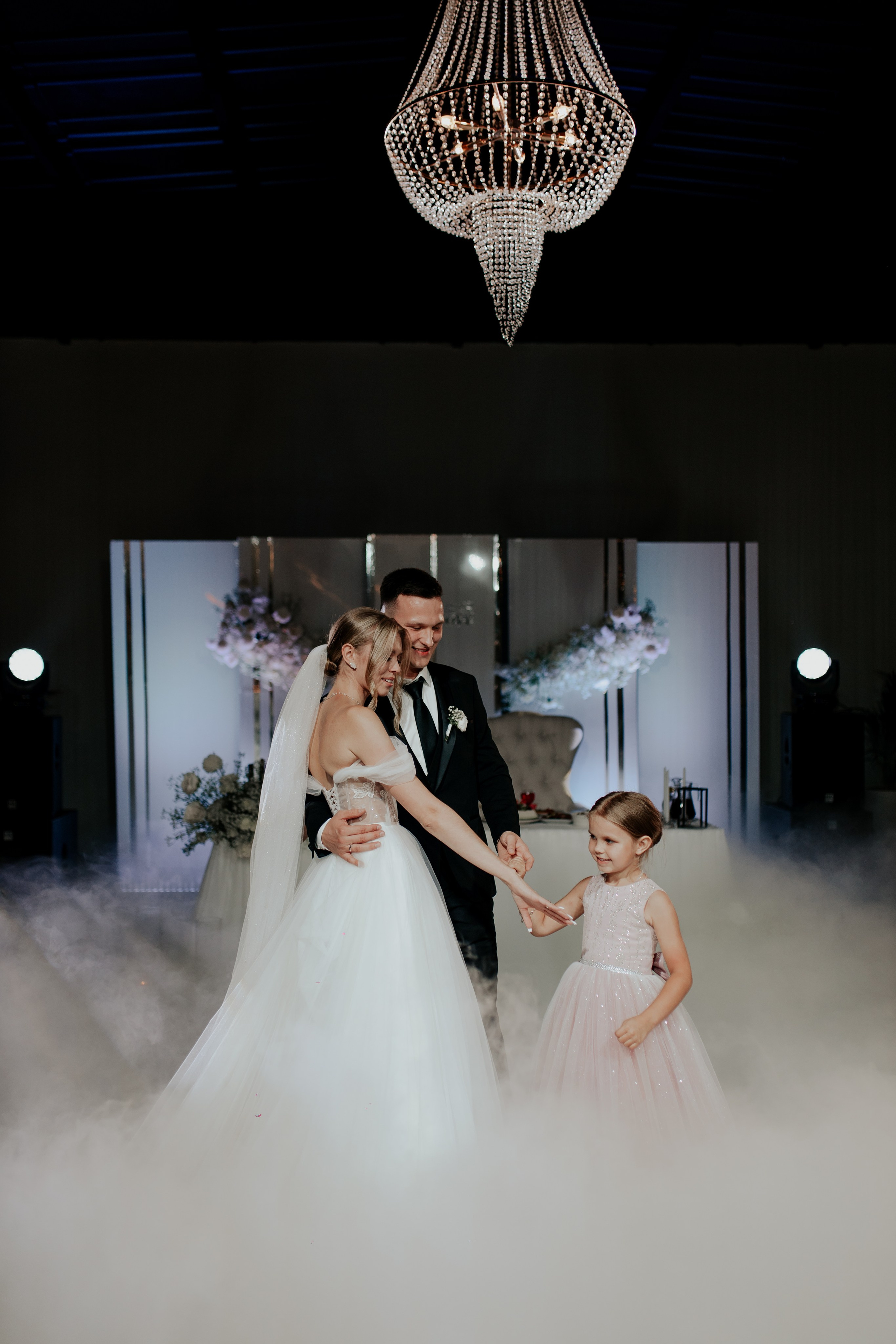 Свадебный банкет в Санкт-Петербурге — Трогательная фотосессия с родными и лавстори. Фотограф в Санкт-Петербурге Лиза Семченкова