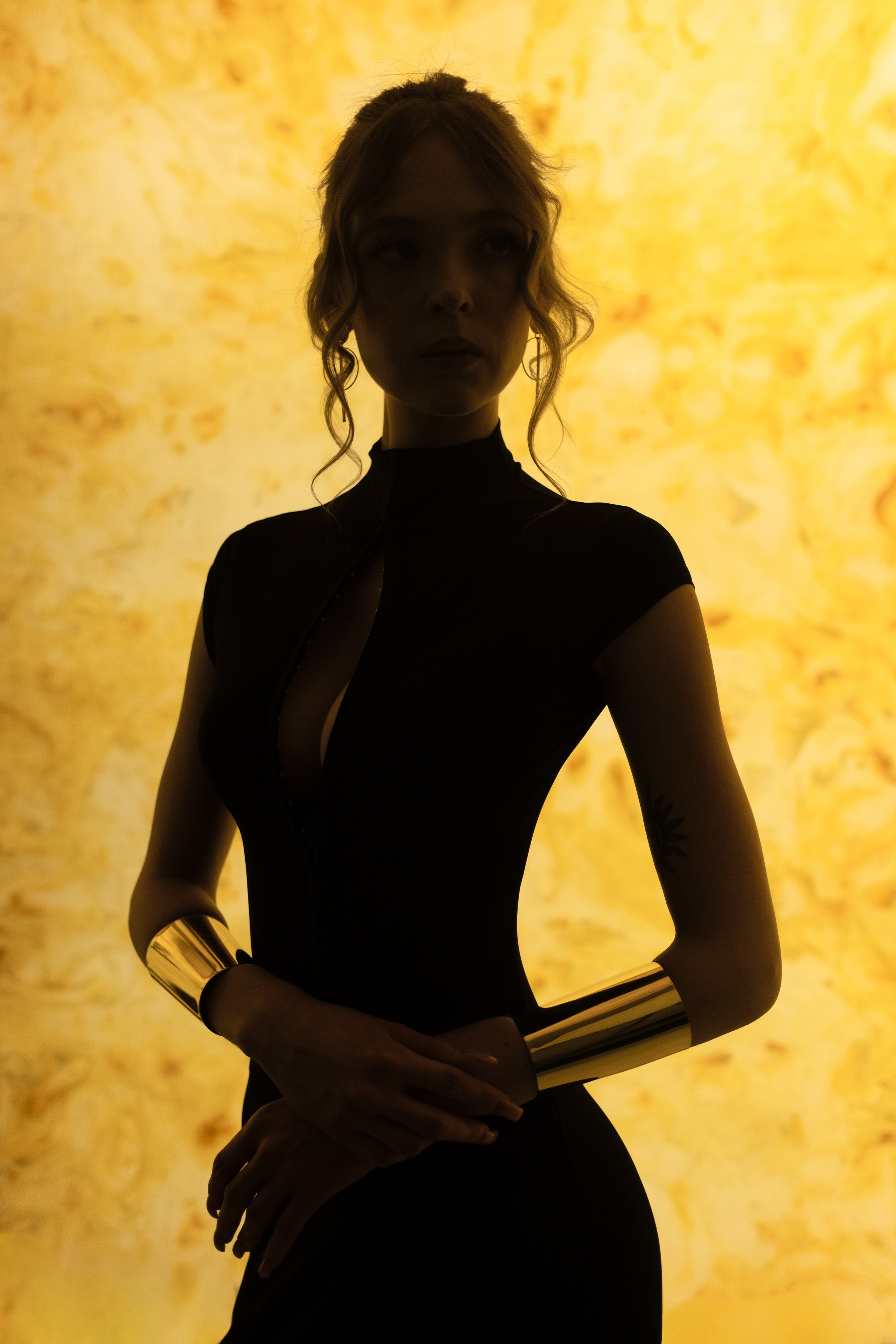 Катя в холле отеля. Фотограф Коробова Екатерина