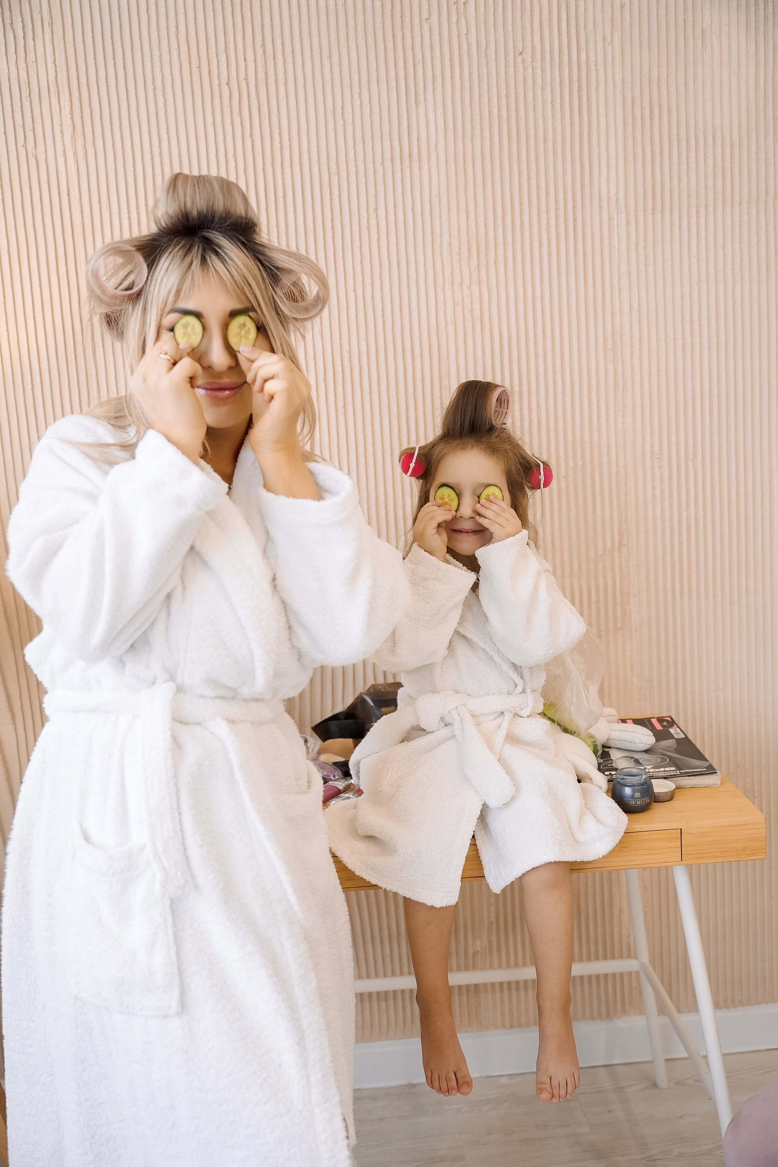 Мама с дочкой. Главная