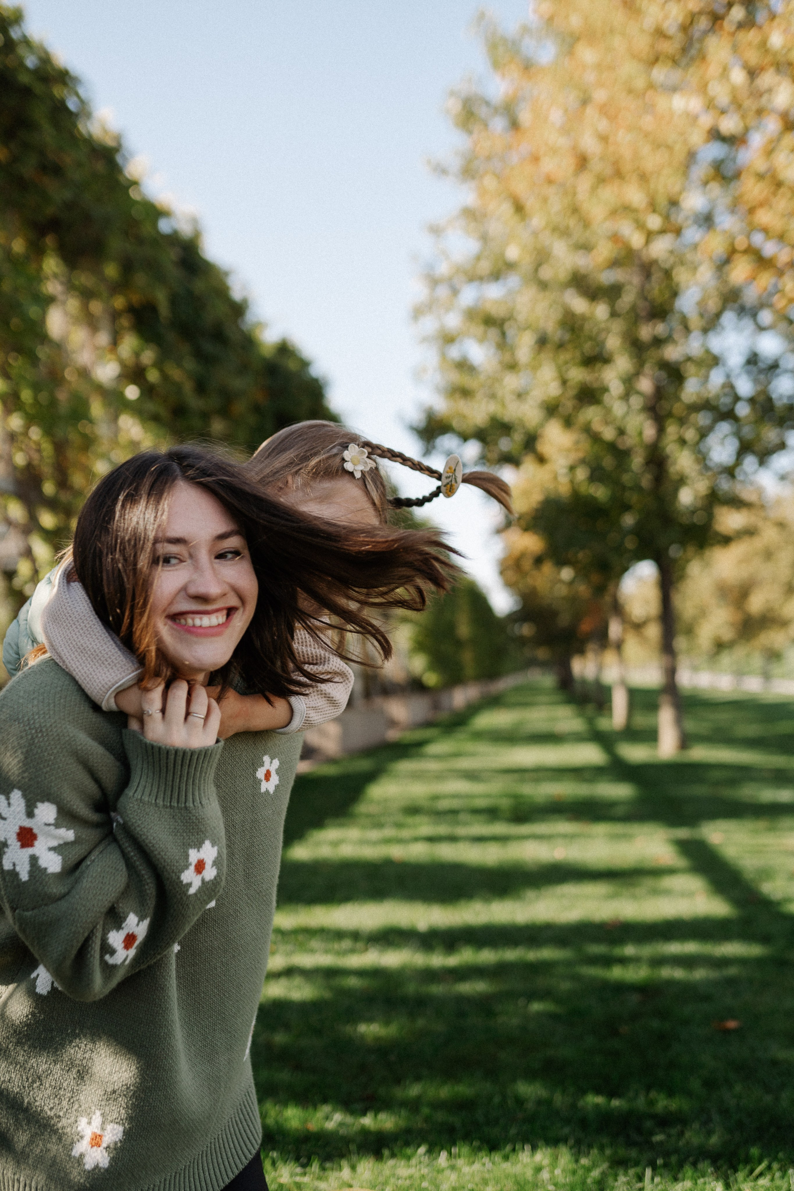 Женёк, Артём и Света в парке. Семейный и детский фотограф в Краснодаре