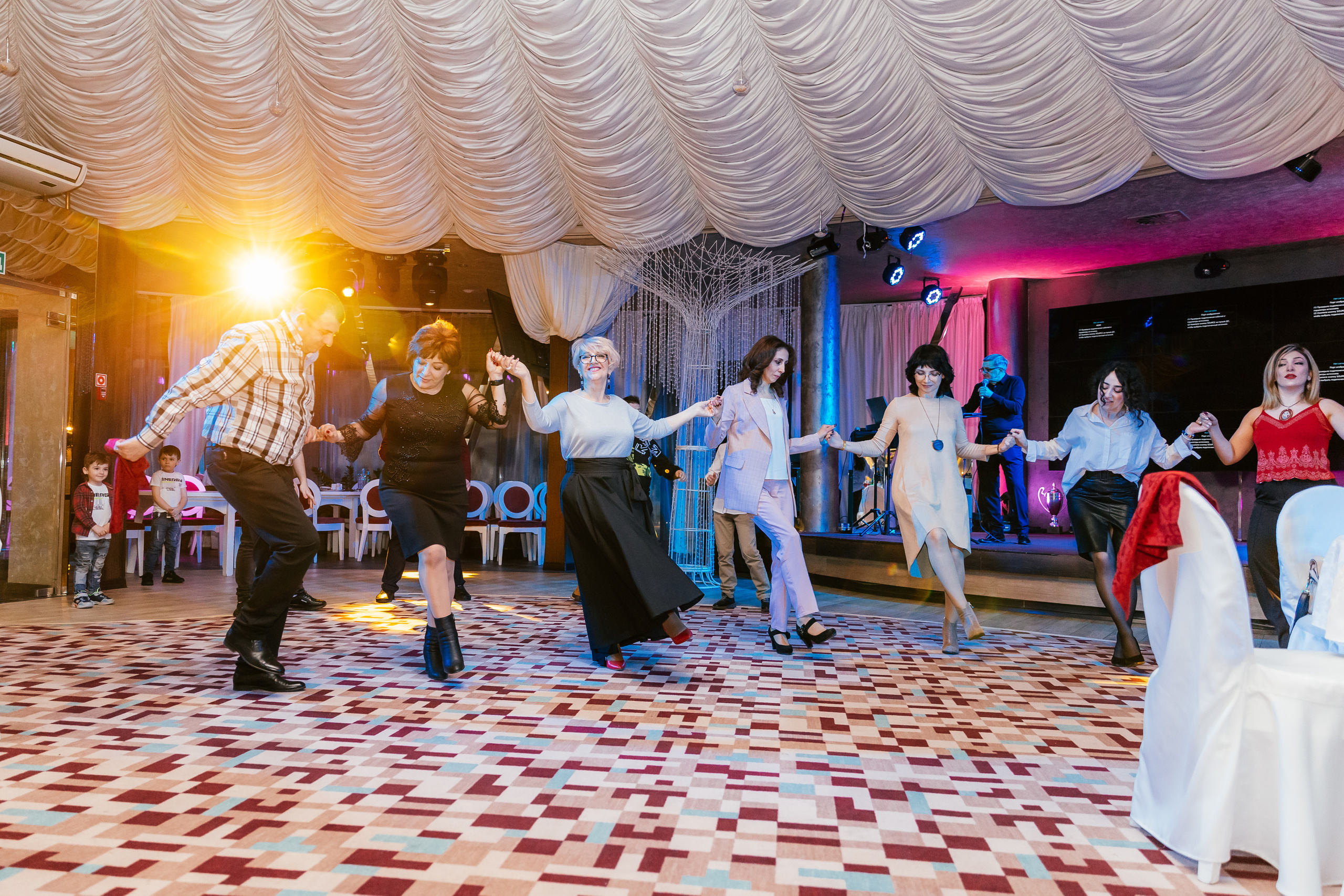 Юбилей 50 лет. Семейный и репортажный фотограф в Иркутске Людмила Лиханская