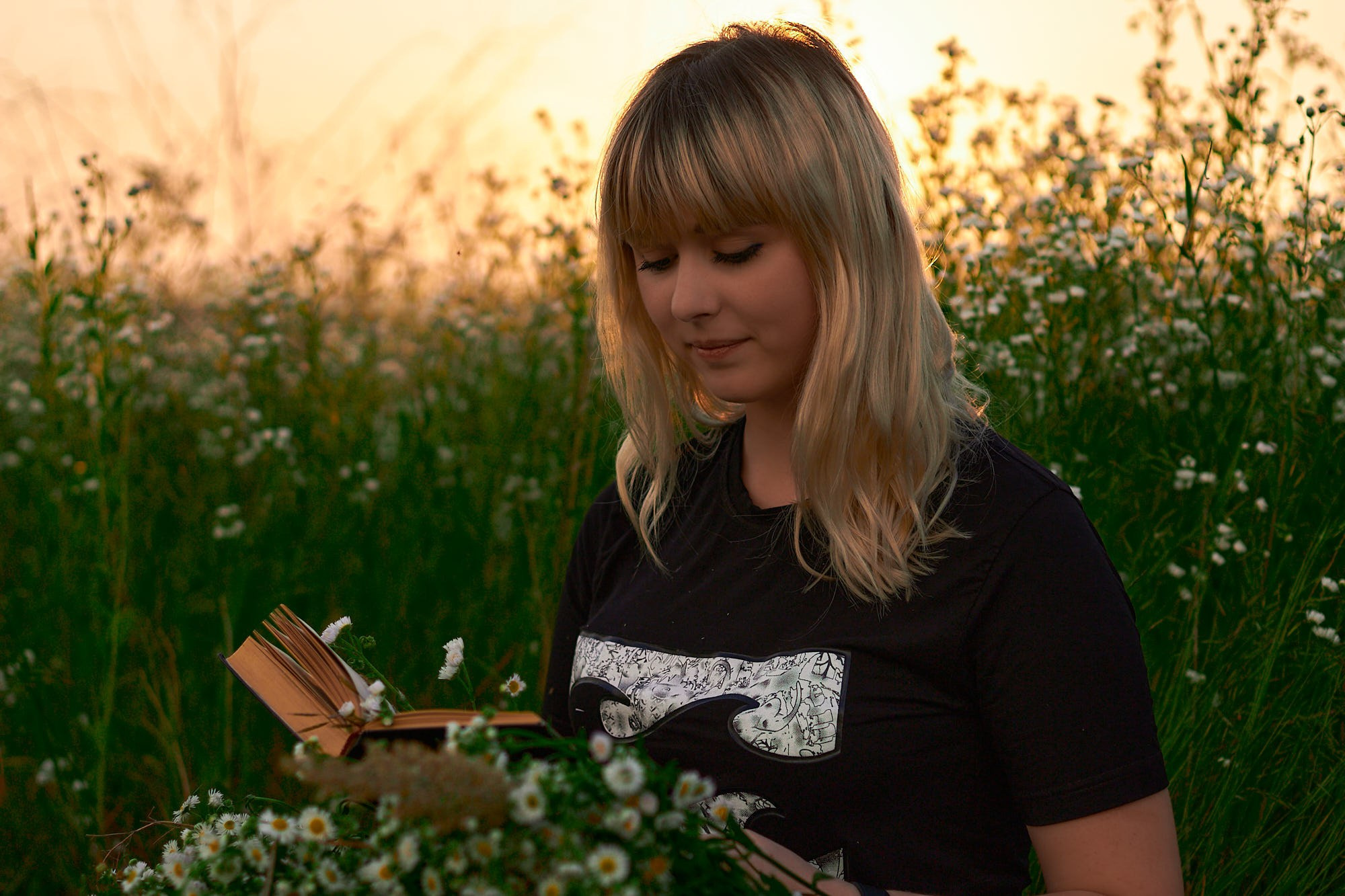 Фото в ромашковом поле