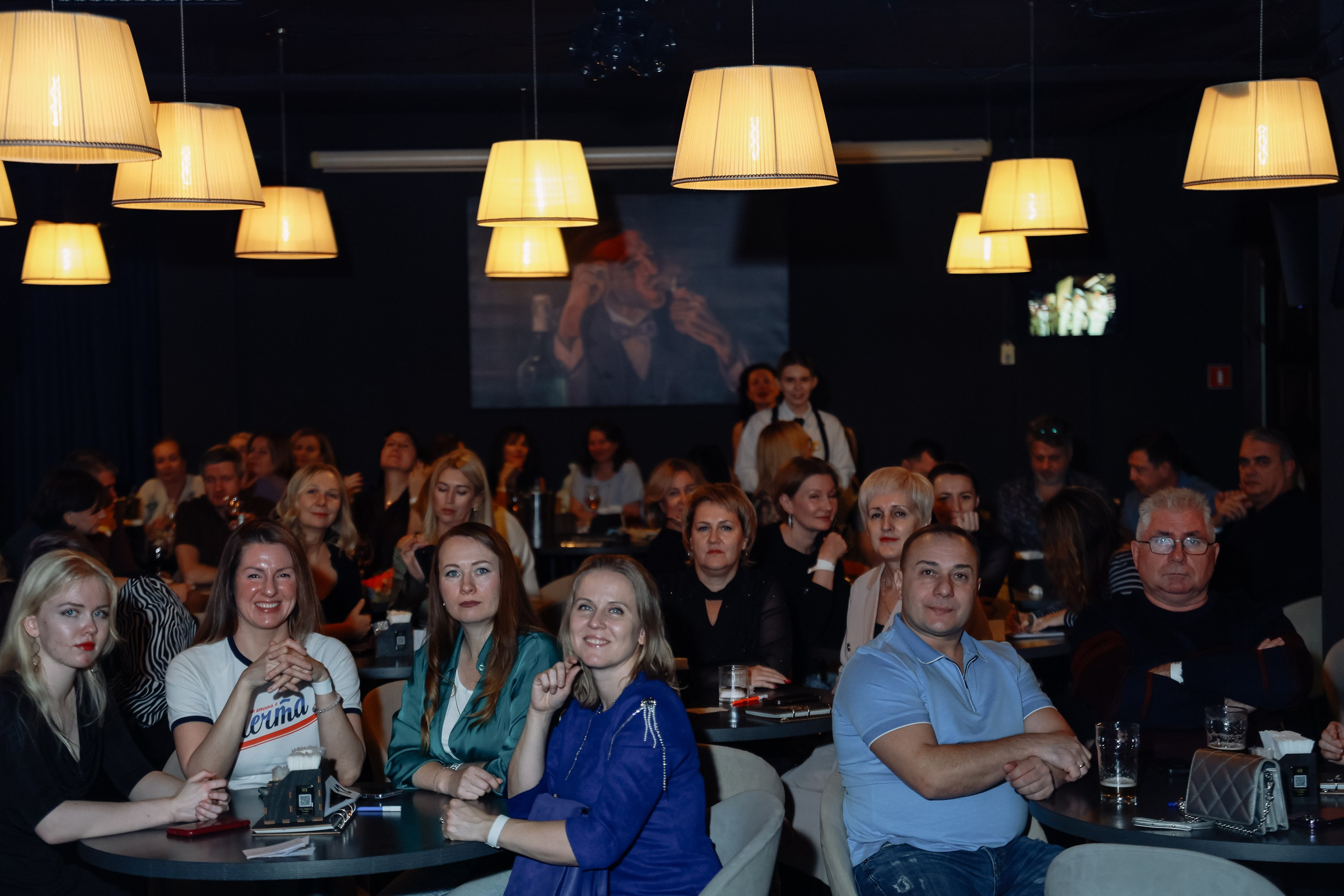 Дискотека под хиты 2000 в Истории. Фотограф Юлия Мальцева