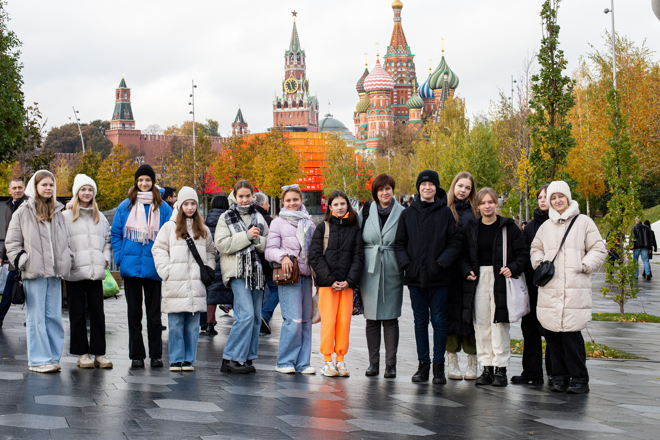 Друзья. Выпускной альбом в Реутово для школ и детских садов