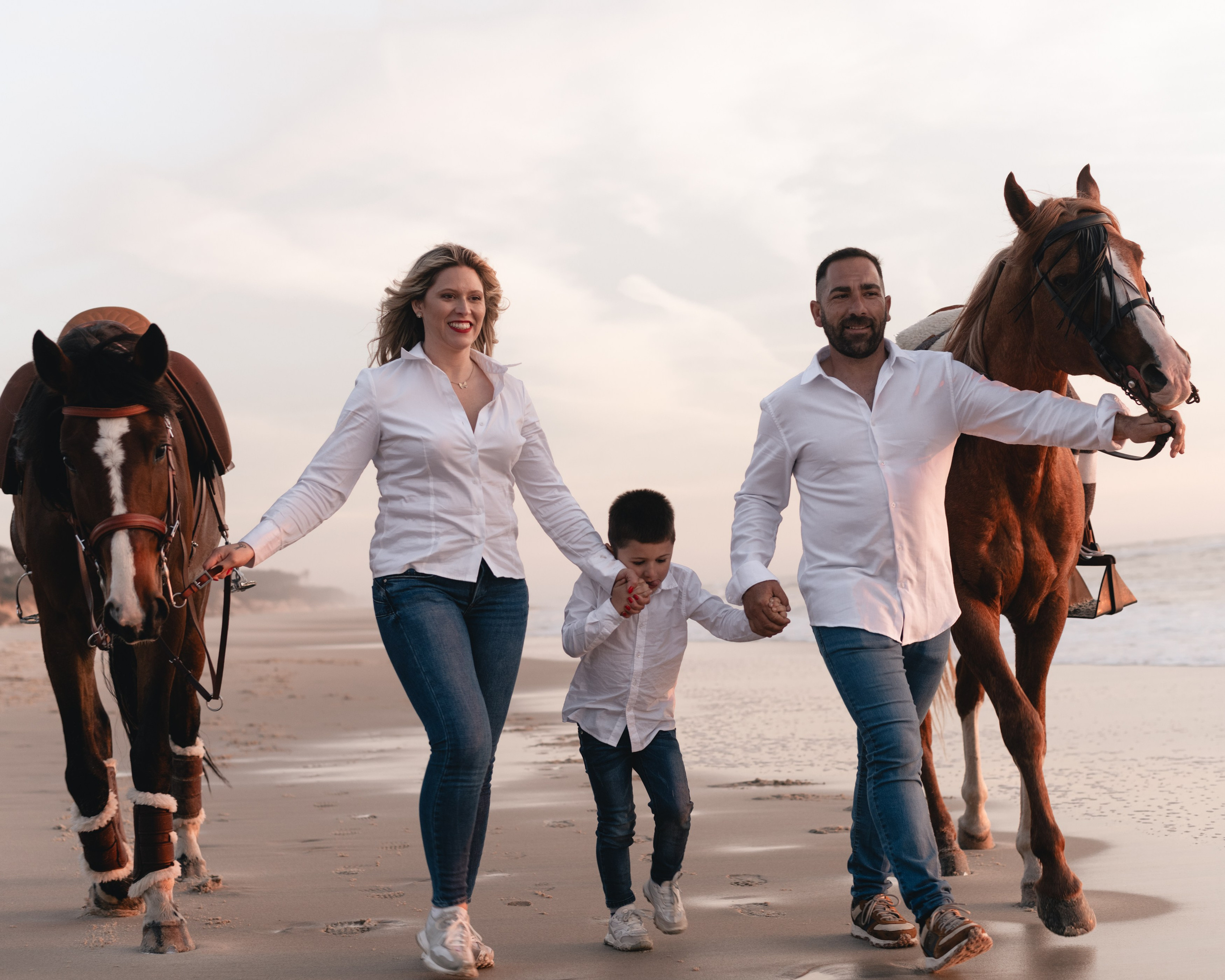 MOTHER’S DAY. Anastasiia Antoniuk portrait, family and couple photographer, Portugal