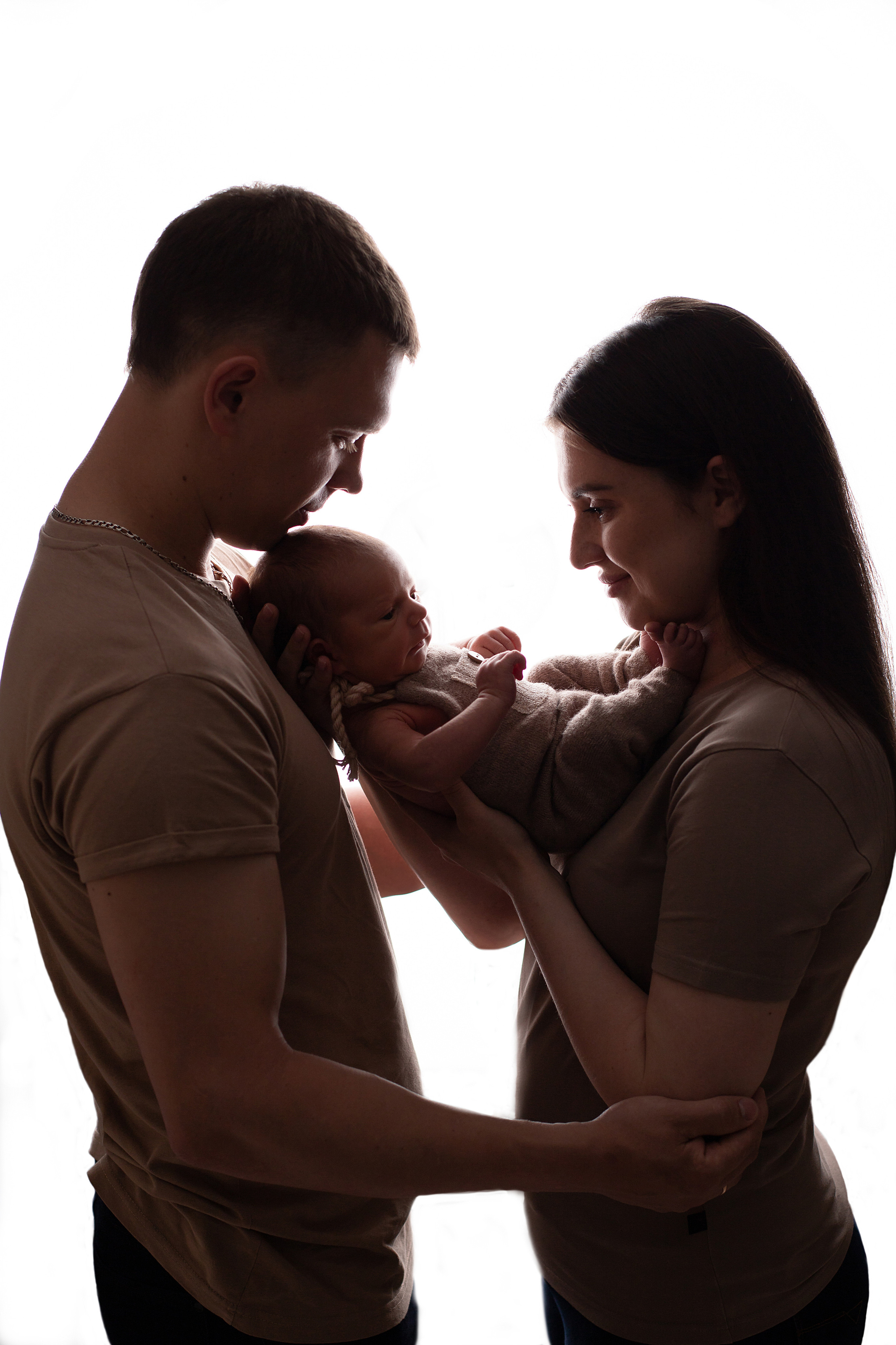 Семейные кадры newborn. Фотограф новорожденных в Ярославле Ольга Зимина