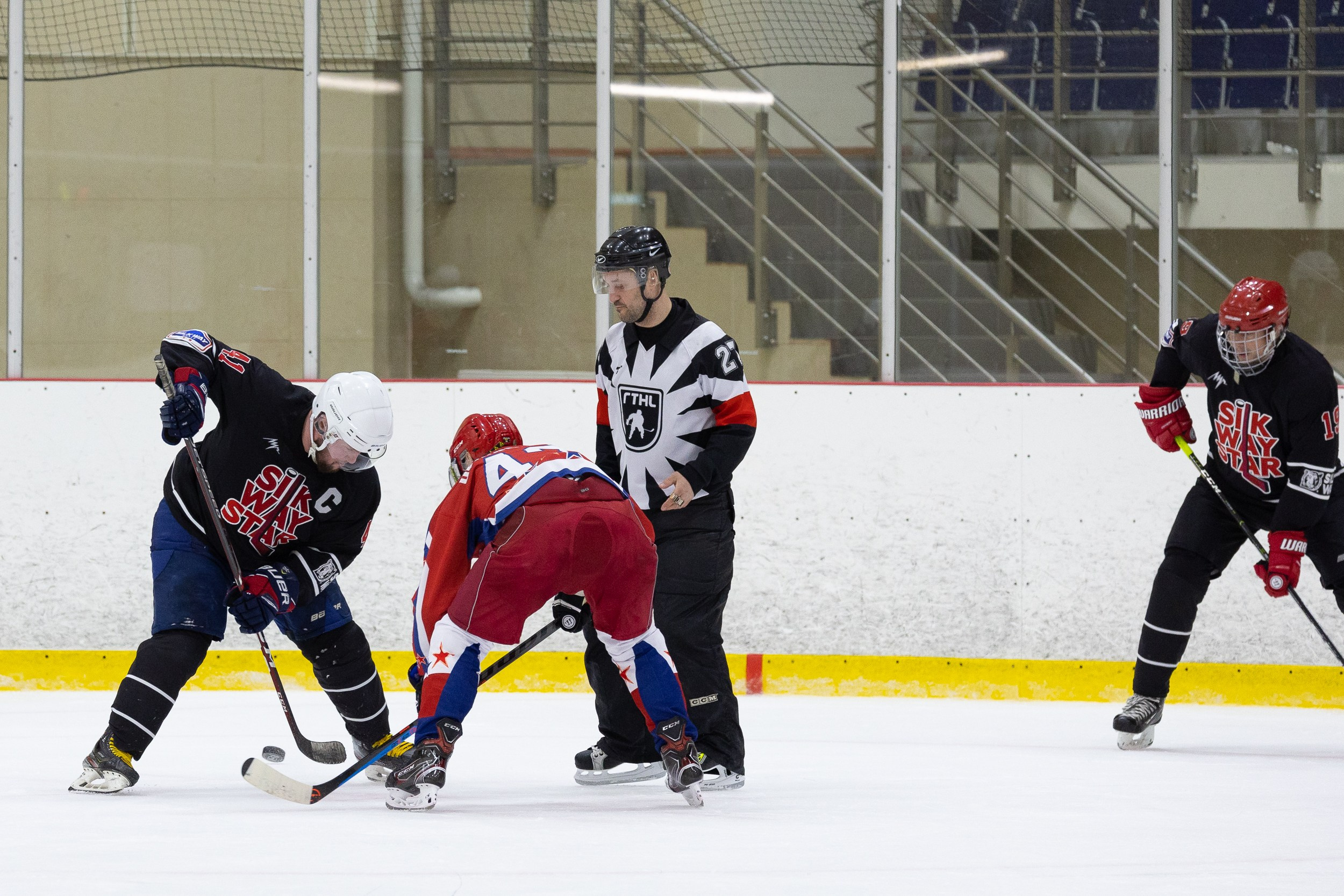 Хоккей. Портретист и репортажный фотограф Михаил Оношко