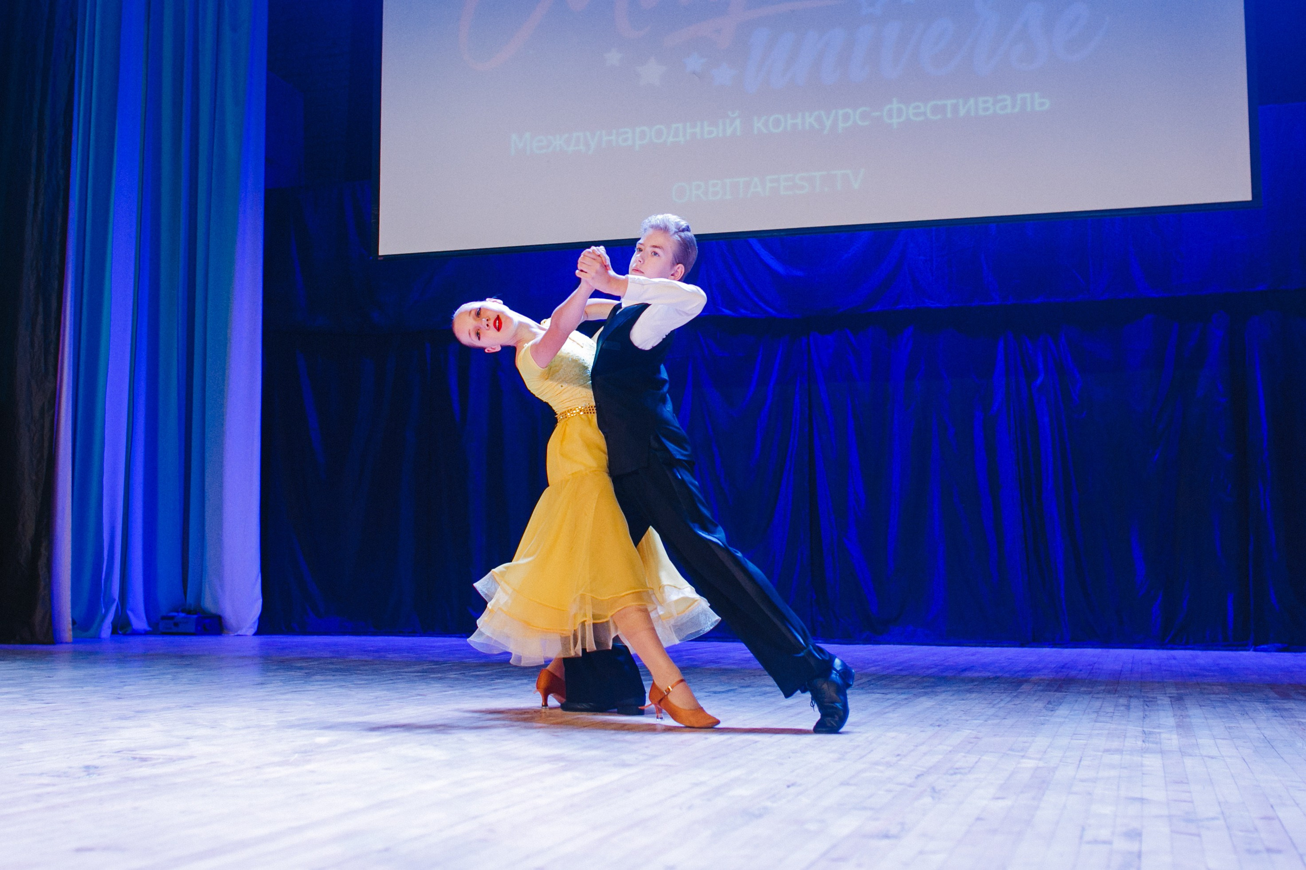 Концерты new line dance-magic universe-red. Фотограф в Новосибирске Ася Зверева