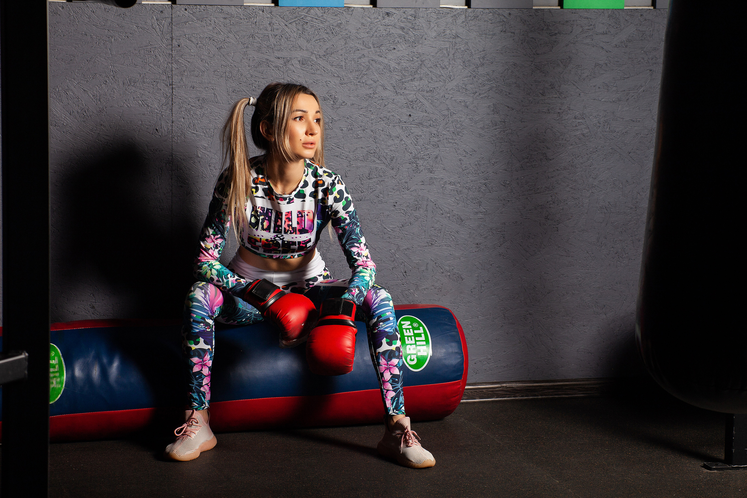 Настя. Фотосессия в спортзале. Репортажный, семейный, свадебный, портретный фотограф