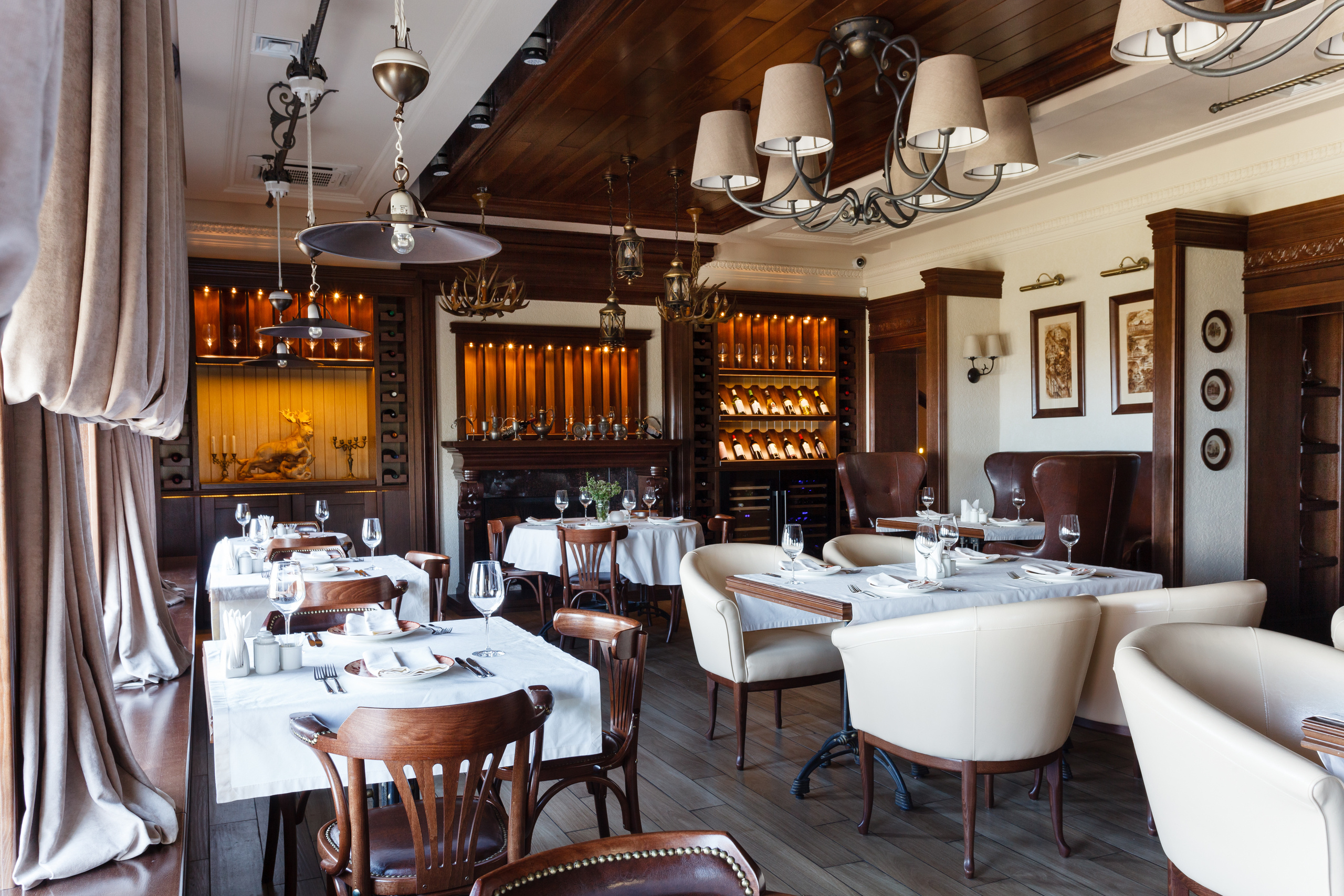 Ресторан при отеле "Юрла" г.Рыбинск. Наталья Мавренкова интерьерный фотограф, декоратор в Санкт-Петербурге