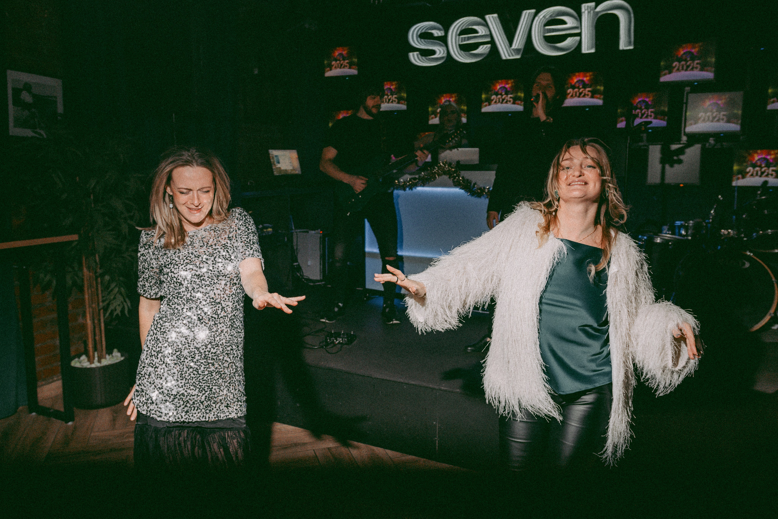 SEVEN bar — New Year