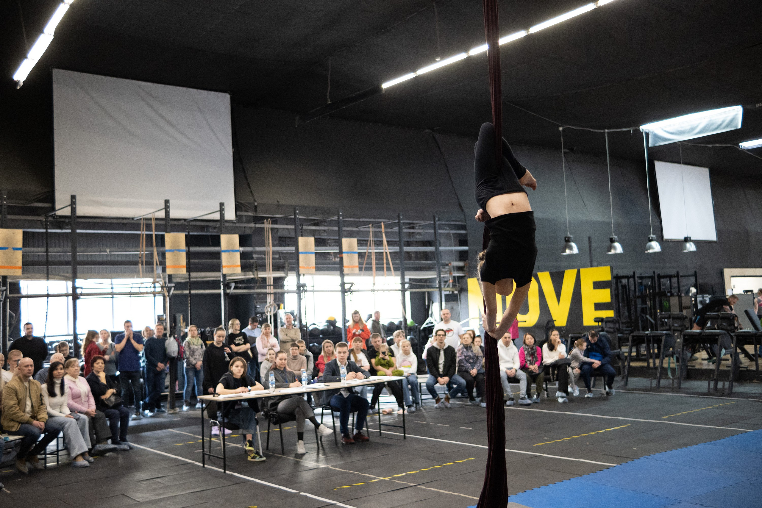 Внутриклубные соревнования по воздушной гимнастике 02.04.23