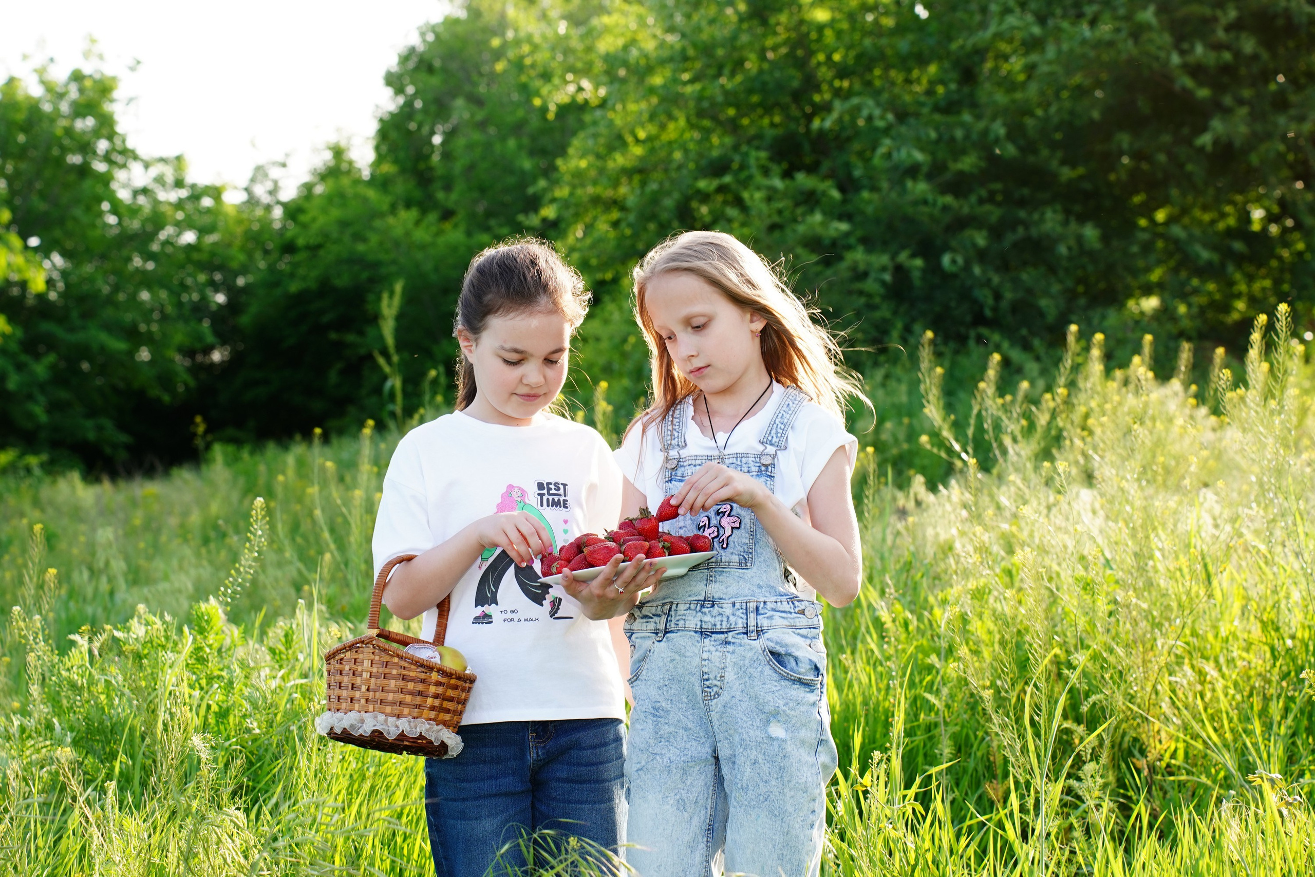 Фотосессия с классом 75 шк 2023. MEMENTO.Выпускные альбомы, школьные, юбилейные и другие книги. Ростов-на-Дону