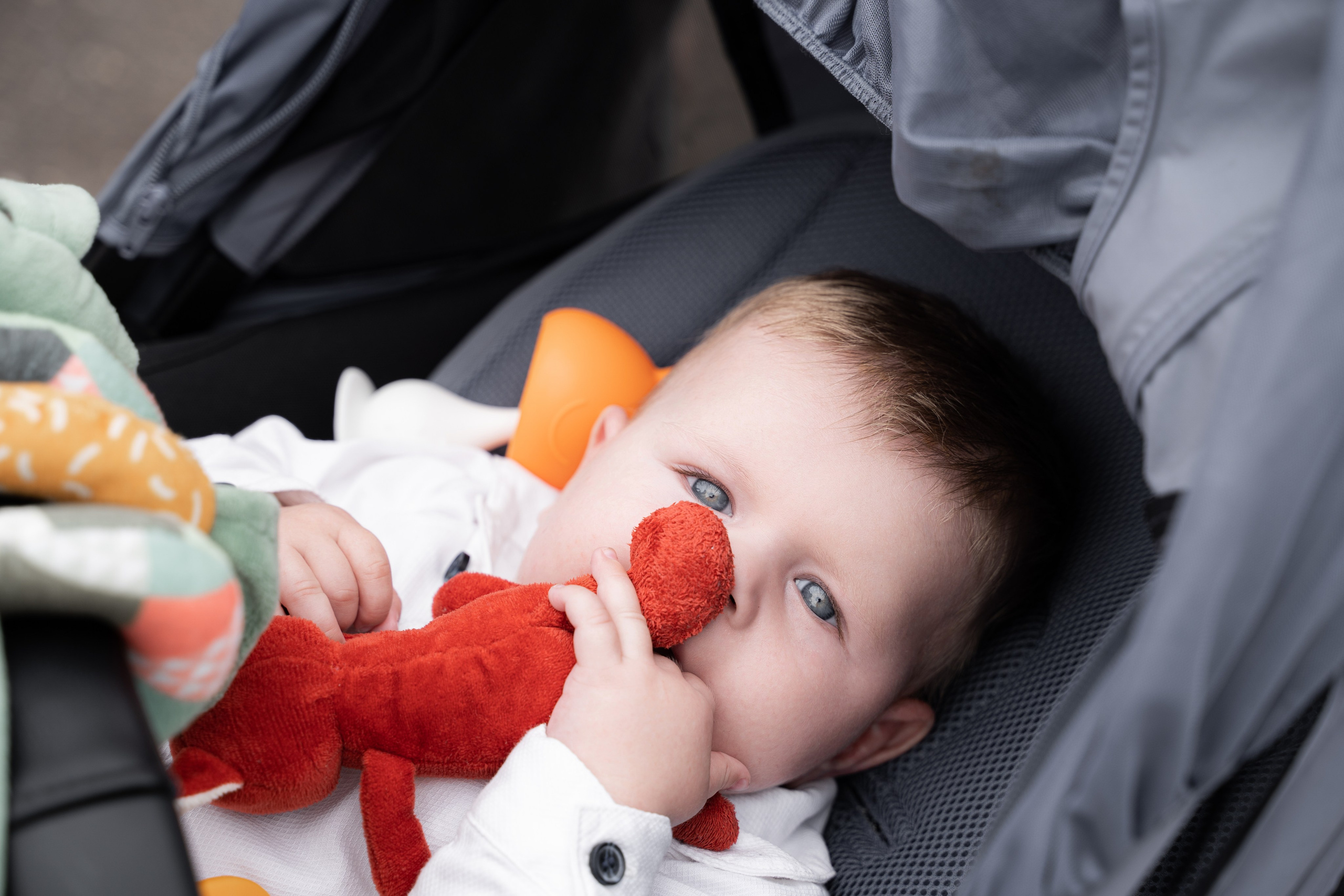 Гоша & Женя | Роспись, прогулка под дождем. Свадебный фотограф Москва Инесса Зверева