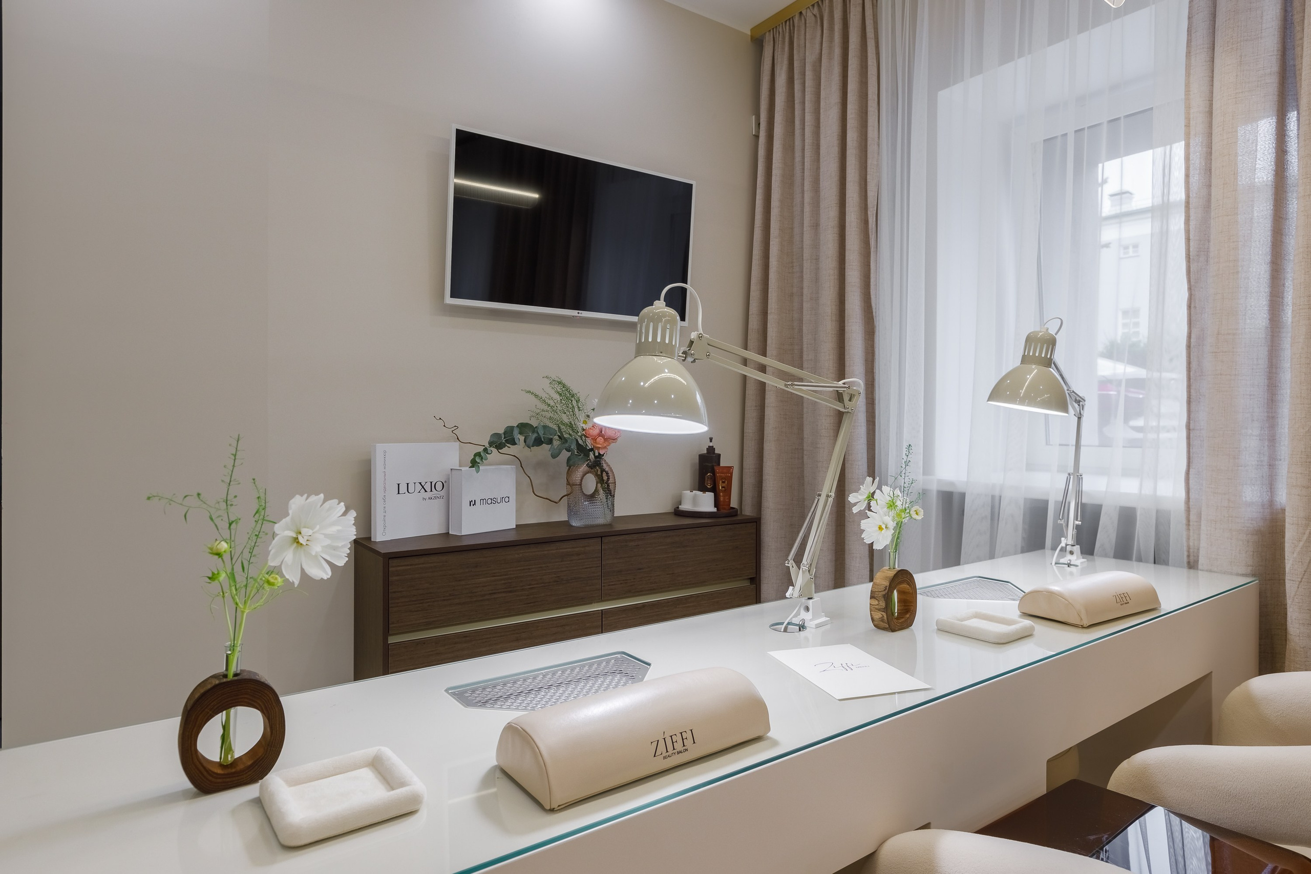 Интерьерная съемка салона красоты. Интерьерный фотограф в Москве Роман Потапов