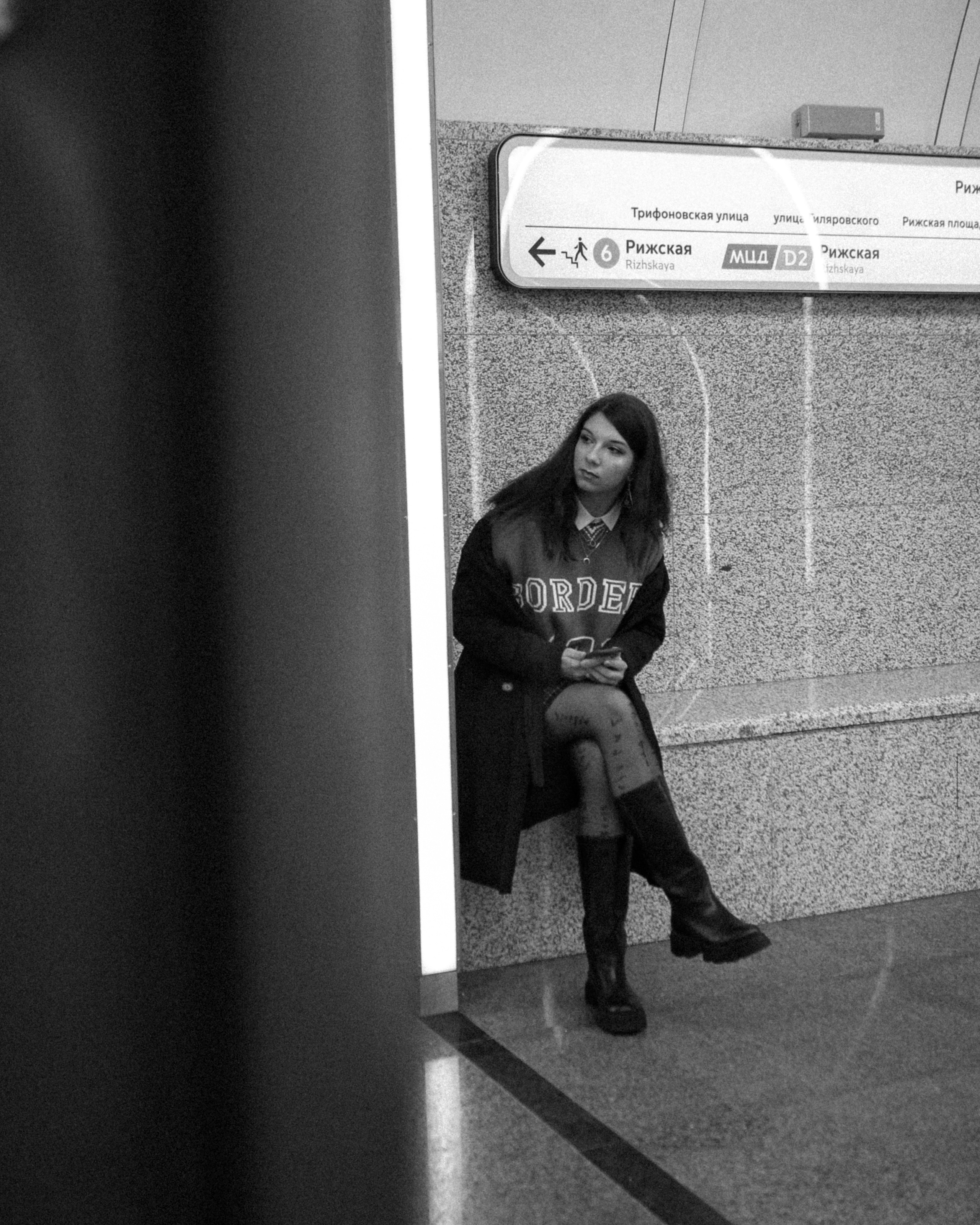 Метро. Фотограф Москва — личные фотосессии, лавстори в студии