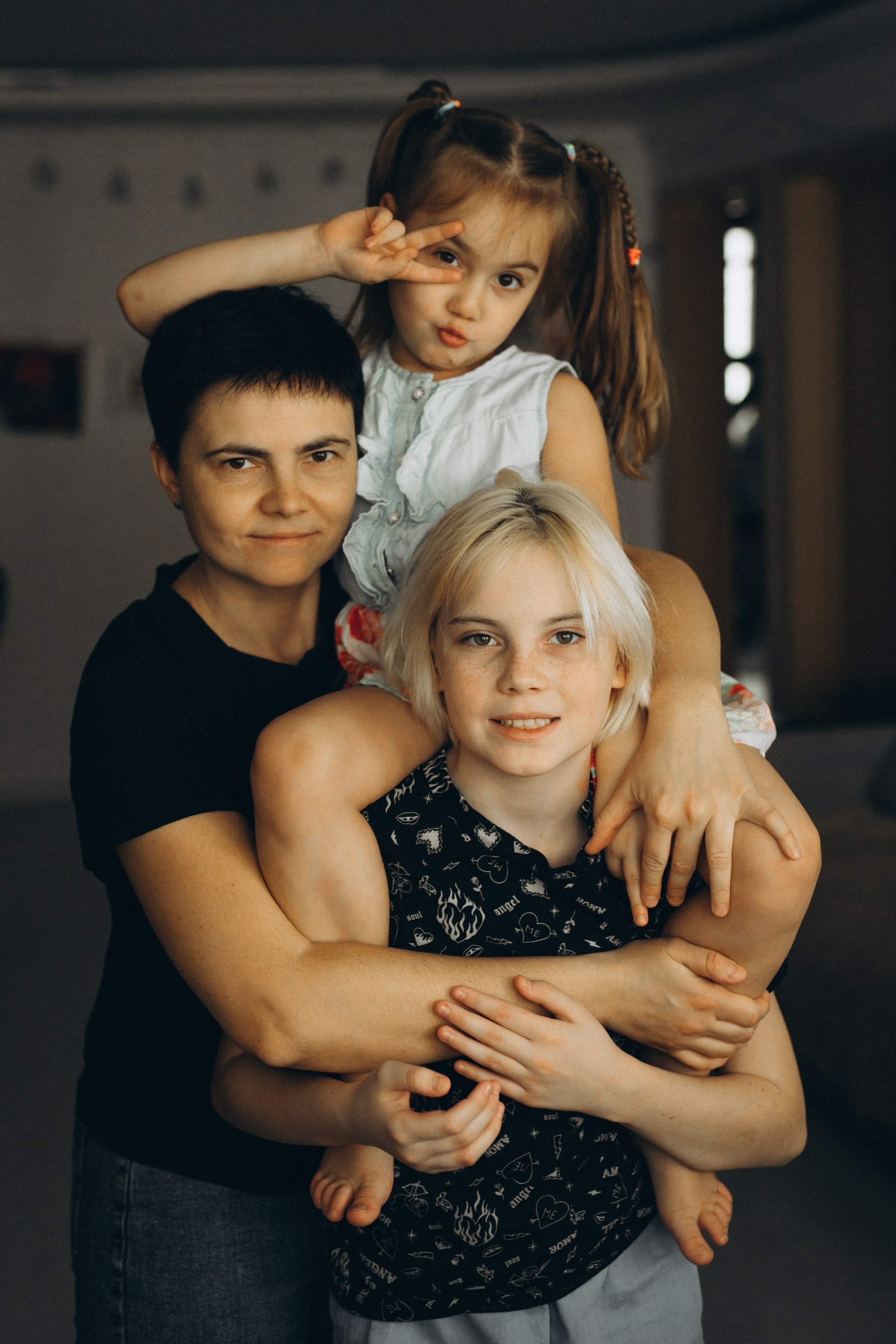 Лида, Арсений, Гера, Дара, Корвин. Фотограф Людмила Оюн