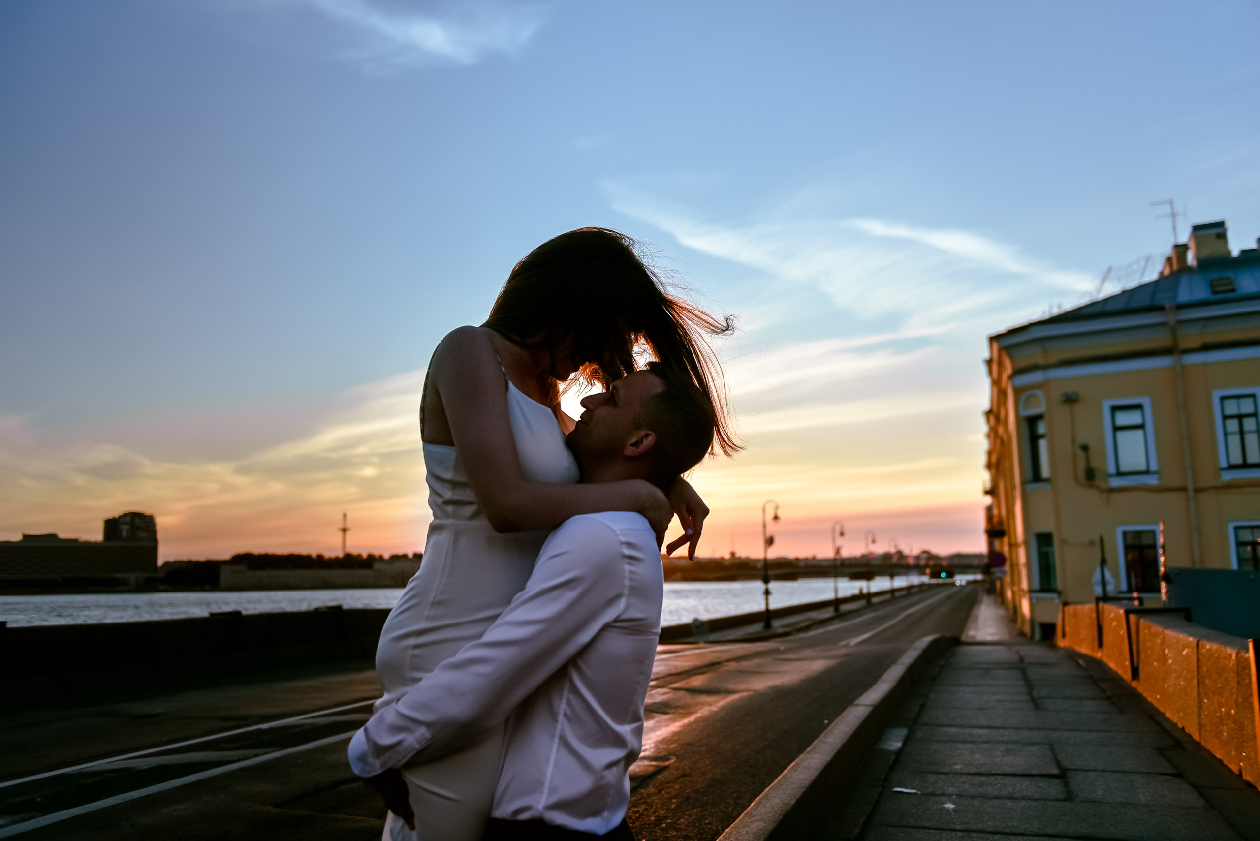 Лавстори. Анастасия Петрович фотограф, фотокорреспондент в Москве и Санкт-Петербурге. Фотосъёмка репортажа, мероприятия, корпоративная съёмка, контент