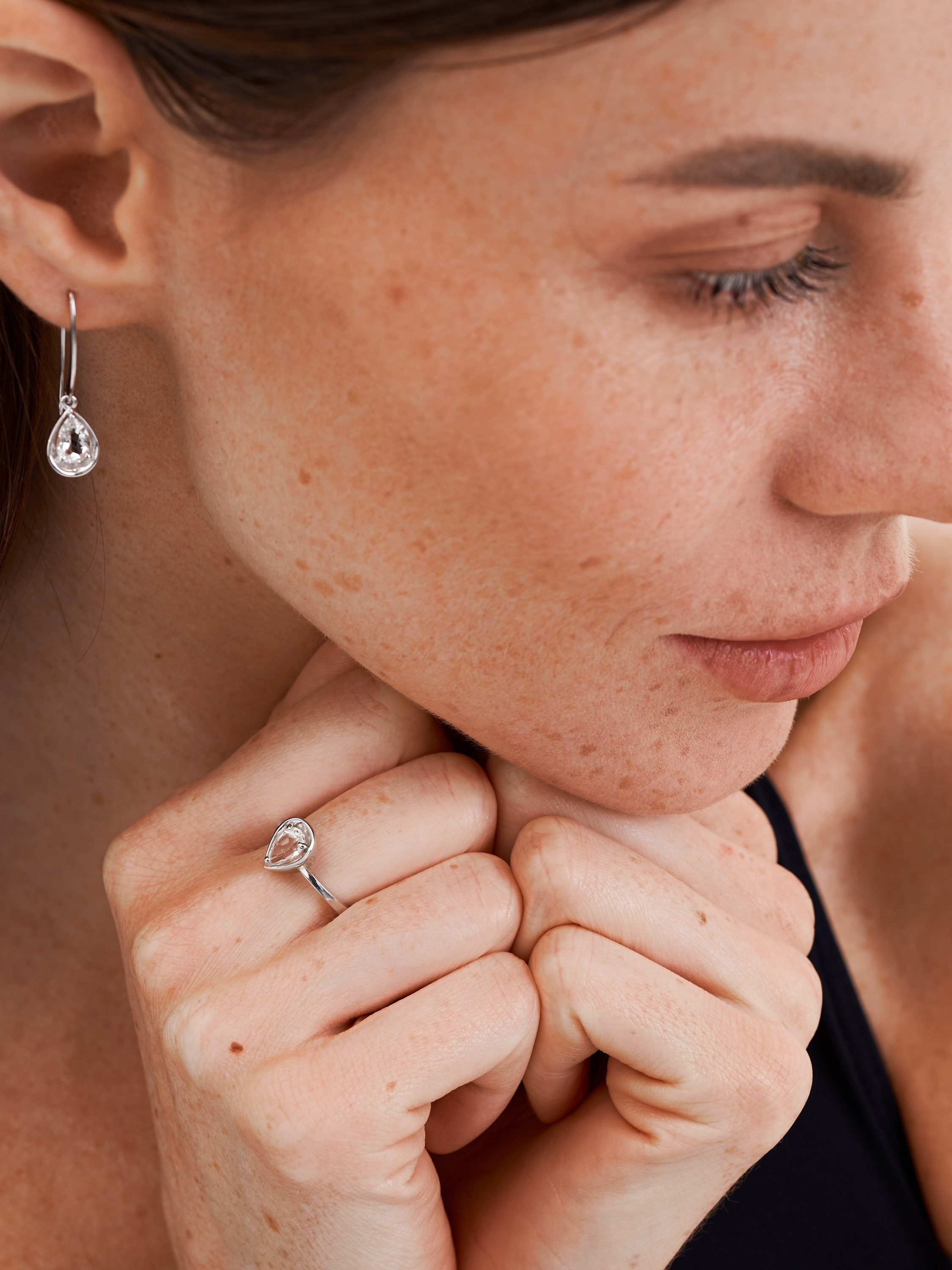 Фотосъемка ювелирных украшений Екатеринбург бижутерия Wildberries ВБ Ozon Озон предметная съемка Екб заказать цена фотосъемка товара WB. Фотограф Екатеринбург Анастасия Жерновская | Маркетплейсы и нейрофото