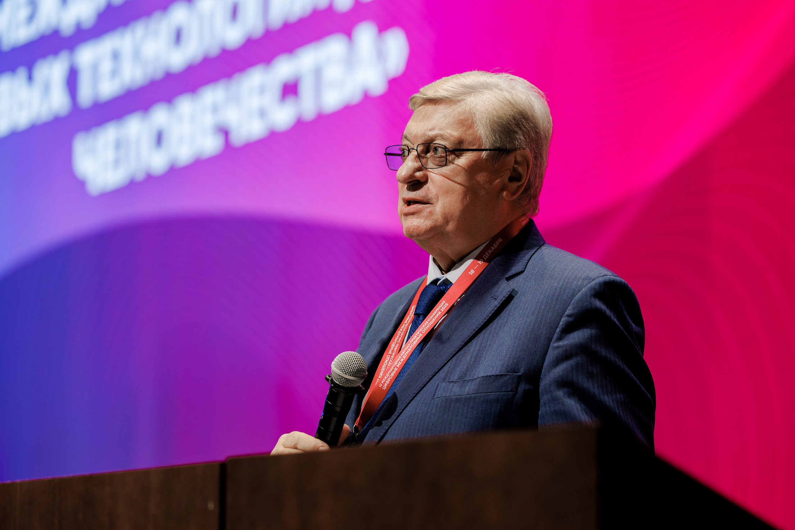 Business. Максим Чернышев — фотограф