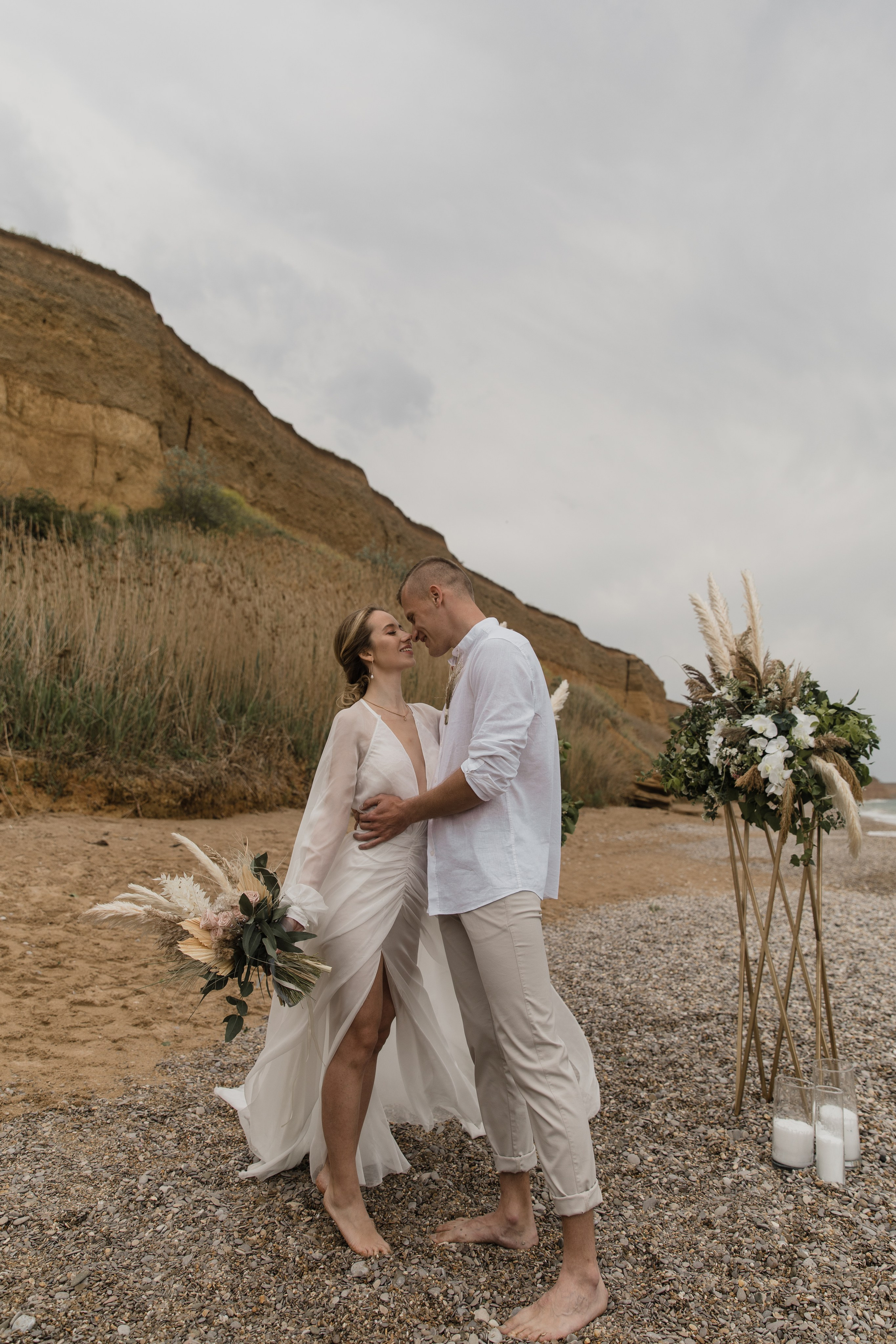 На берегу моря…. СВАДЕБНЫЙ ФОТОГРАФ В КРЫМУ И СЕВАСТОПОЛЕ