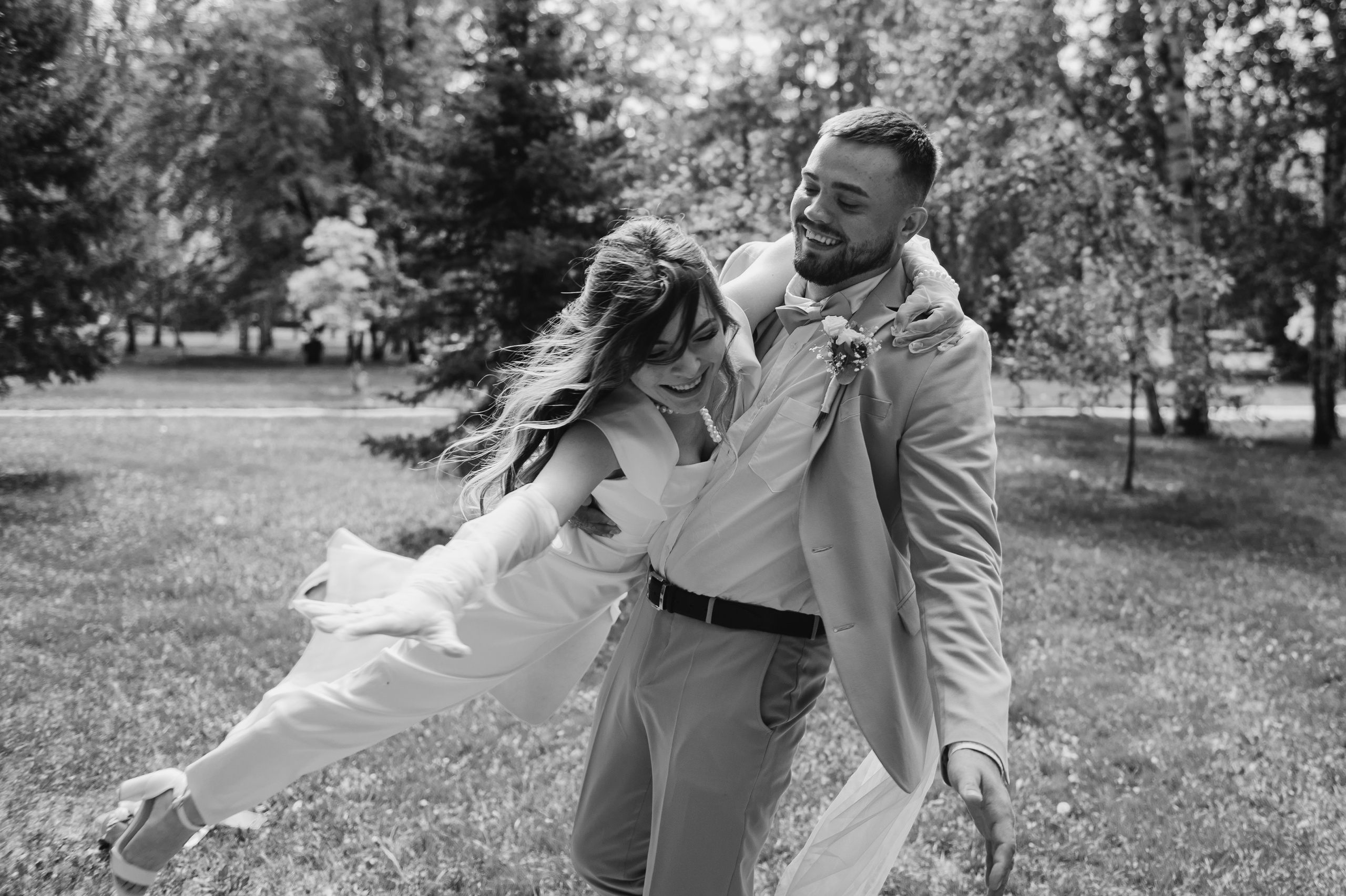 Свадебные фотографии. Фотограф в Барнауле Дарья Бутурлакина. Люби.Цени.Касайся