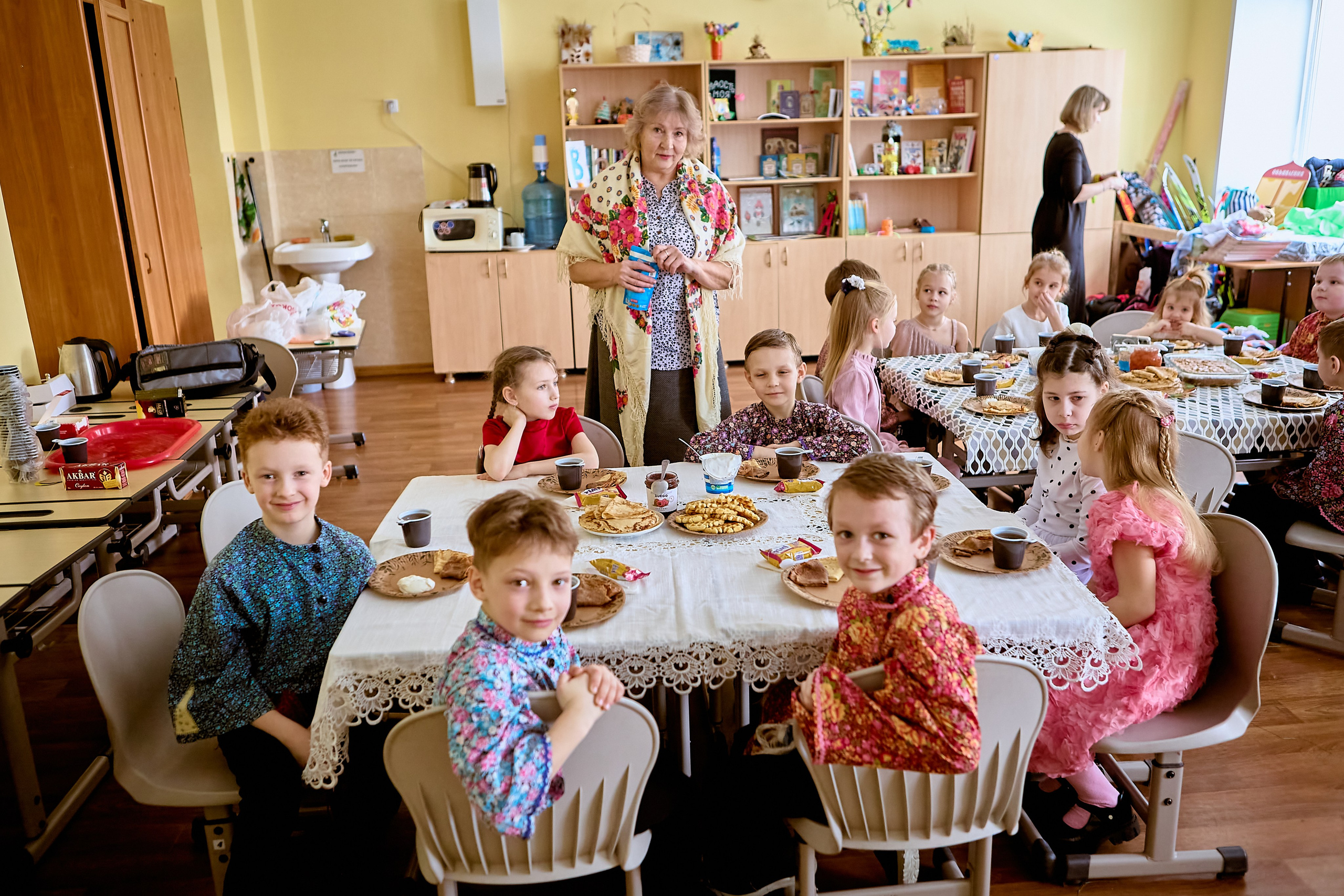 ШИРОКАЯ МАСЛЕНИЦА фотографии с праздника 1 А класса