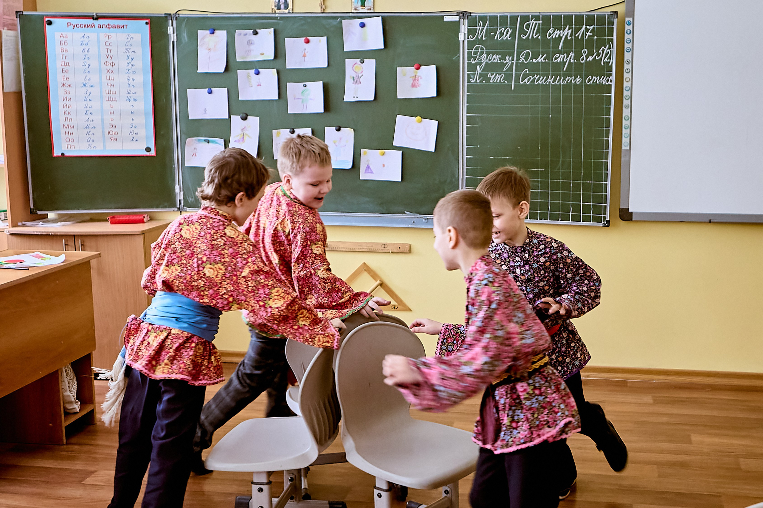 ШИРОКАЯ МАСЛЕНИЦА фотографии с праздника 1 А класса