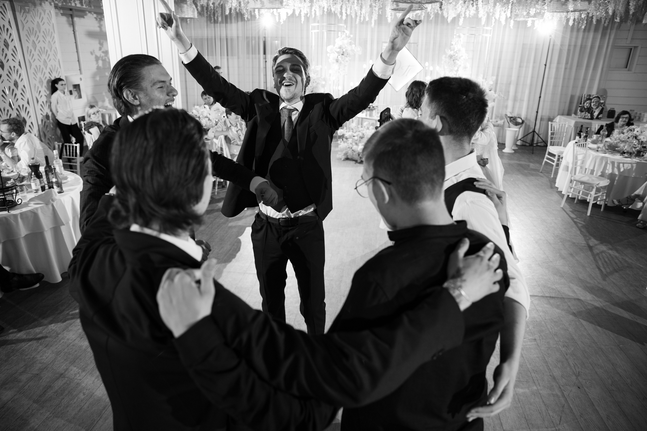 Анонс Свадьбы Дмитрия & Полины. Свадебный фотограф Самара Ирина Захарова