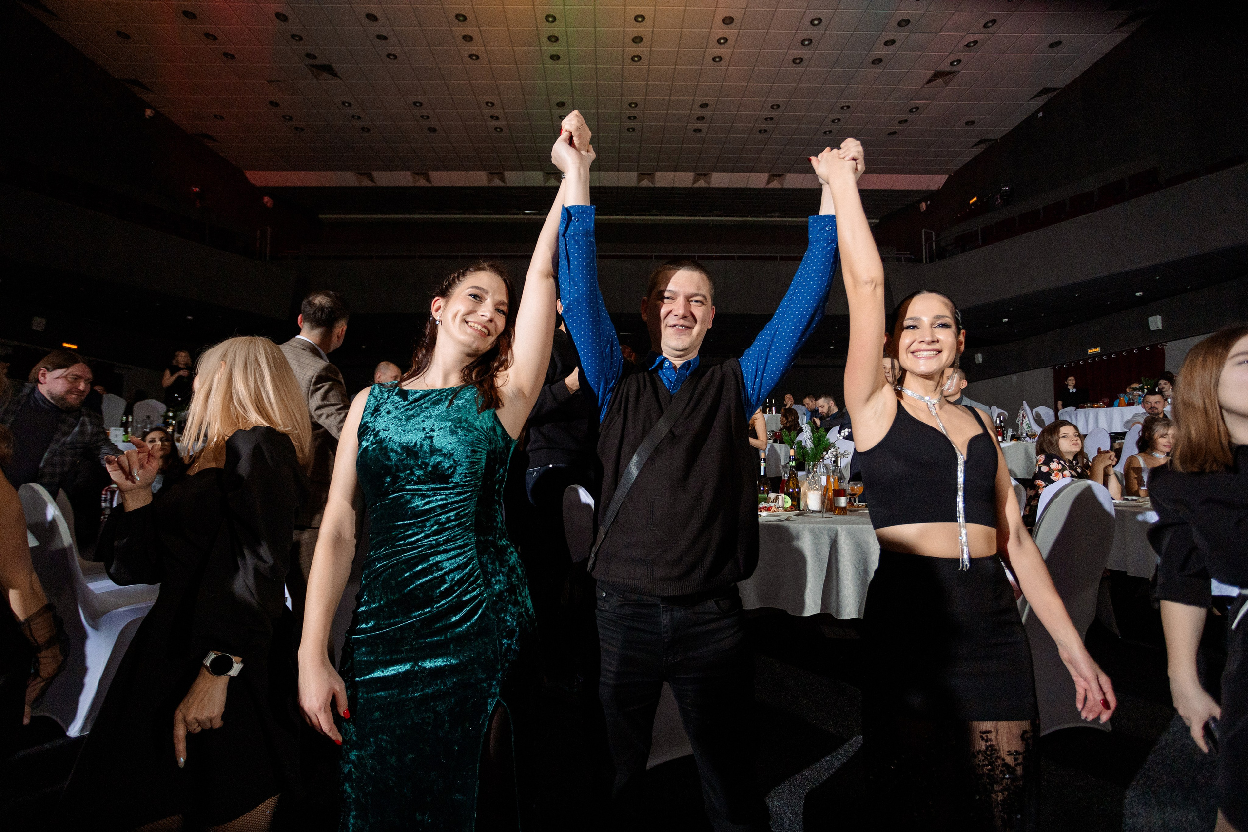 РЕПОРТАЖ: НОВЫЙ ГОД В ДК МЕТАЛЛУРГ. Профессиональный фотограф в Ижевске Леша Петров