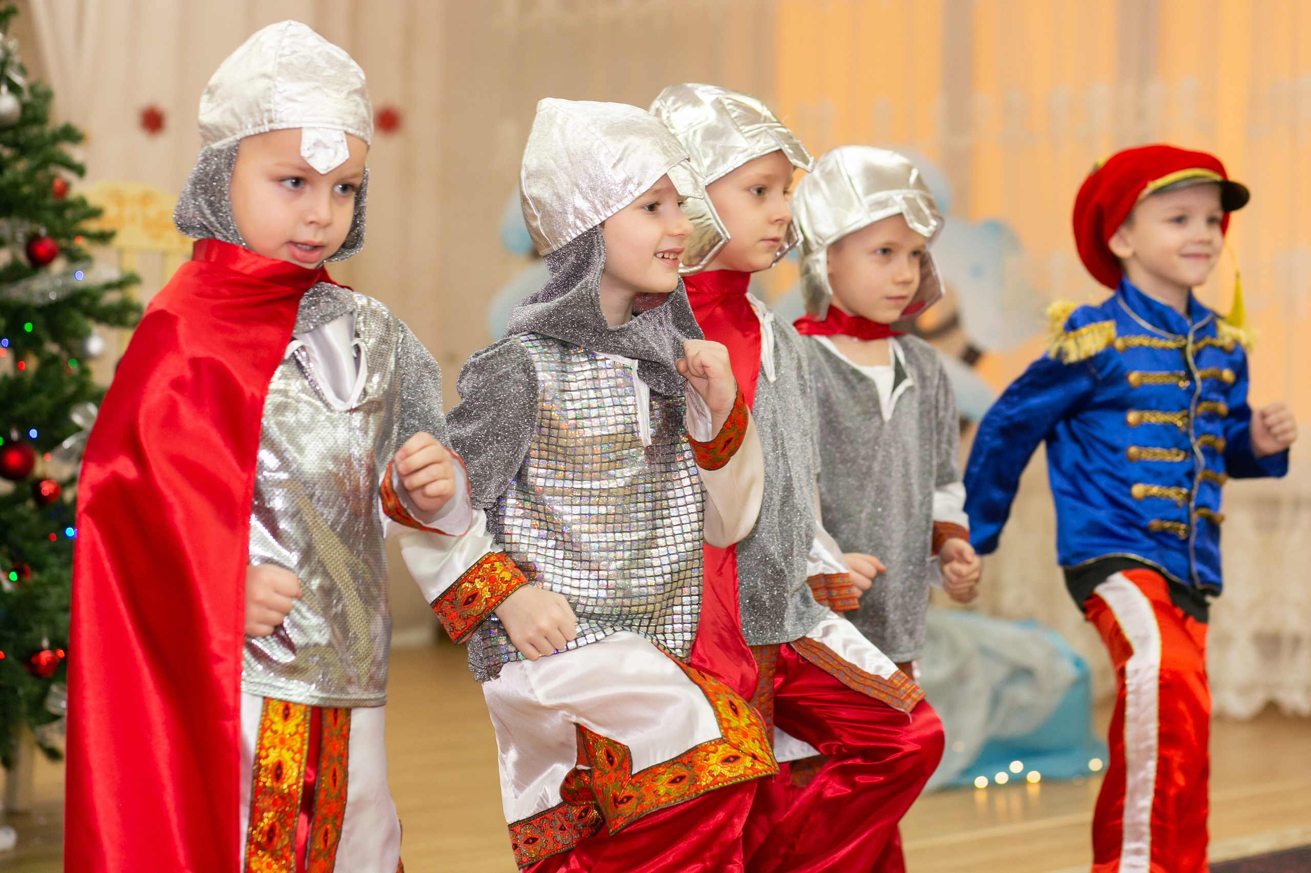 Выпускные и Утренники. Фотограф новорожденных и семейный фотограф НСО г. Бердск Марина Львова