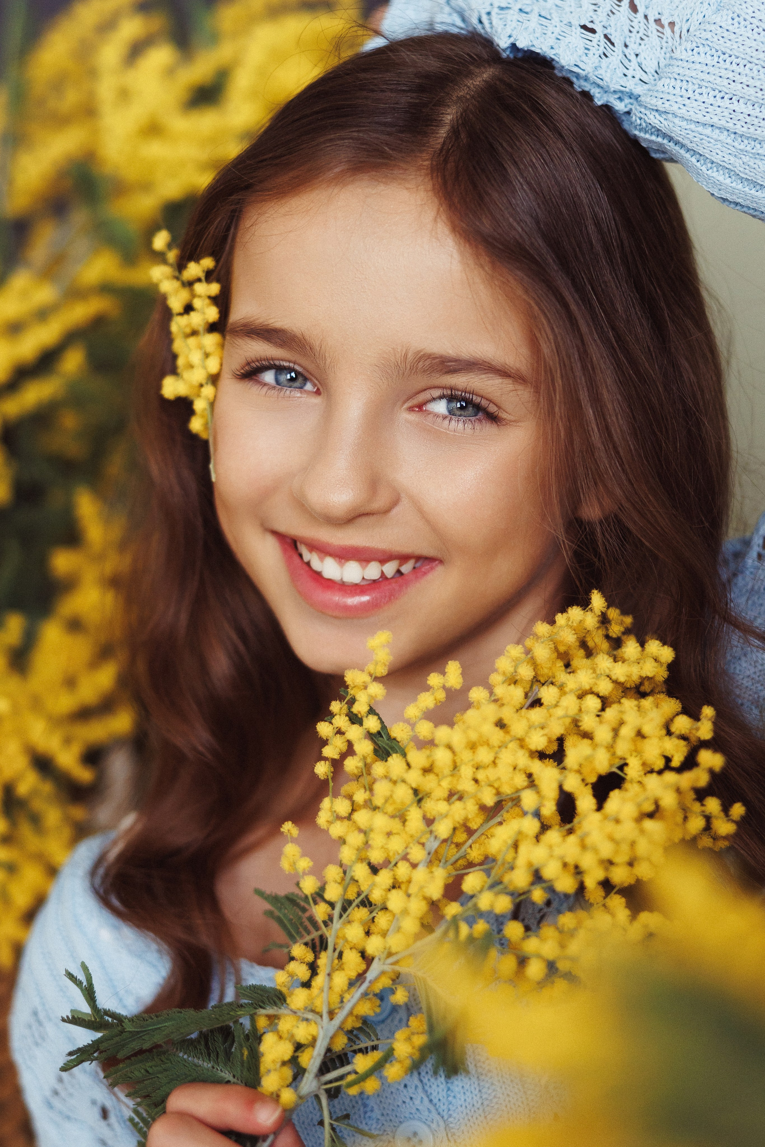 Фотосессия с цветами Мимозы, фотостудия «Рим», город Краснодар. Семейный и детский фотограф в Краснодаре Анна Трашкова