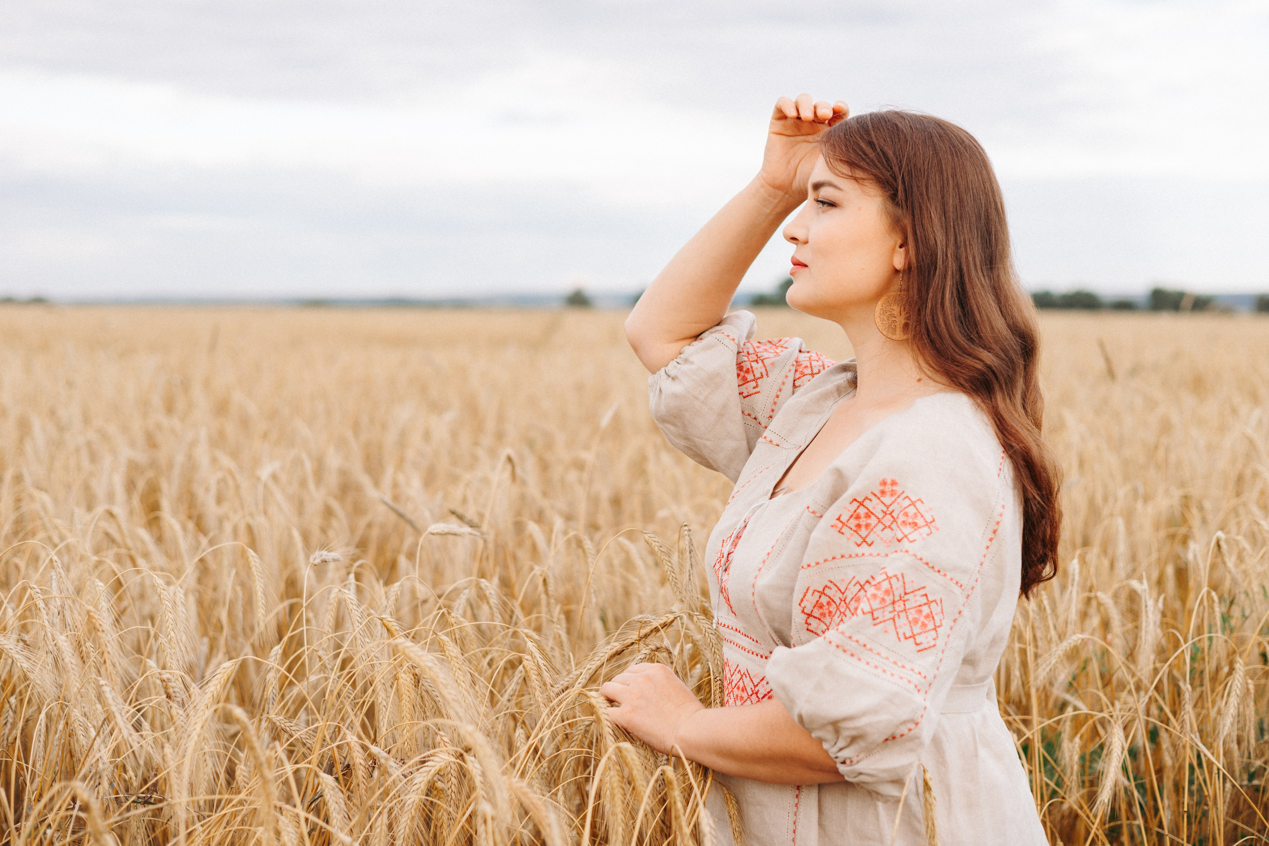Оксана в пшеничном поле. Ваш фотограф
