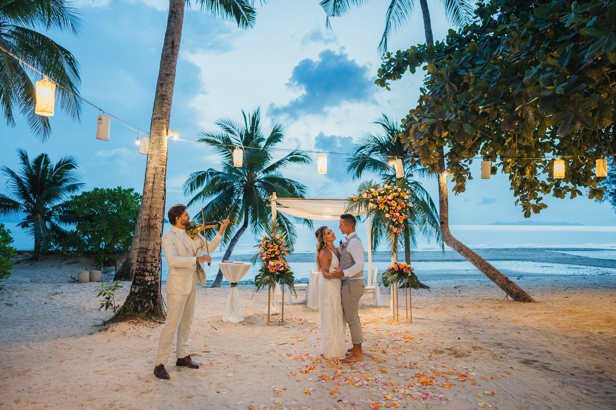 Andrew and Ashley 15.04.2025. Mariage à Koh Samui, en Thaïlande. Whatsapp: +66 94 3 650 301