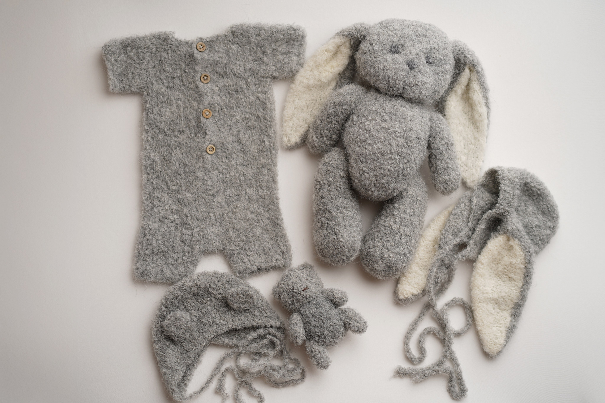 Комплекты. Фотограф новорождённых в Москве Елена Левина