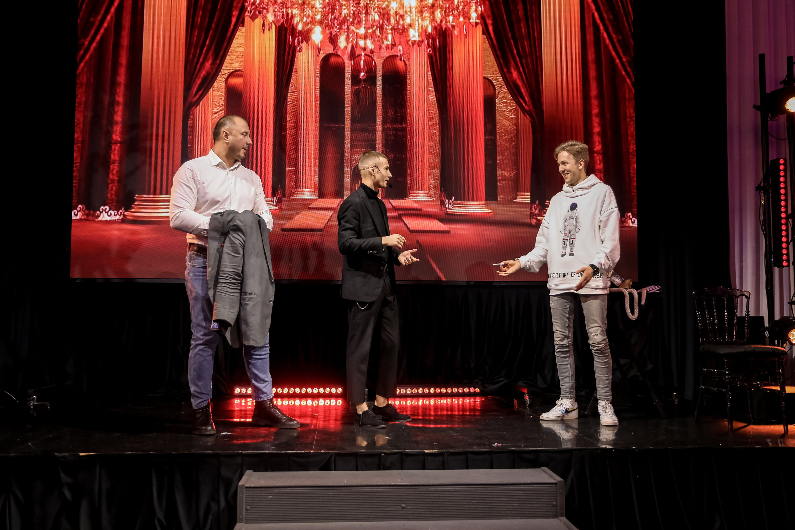 Happy Birthday КОММУНИКАТОР. Photographer Viktoriya Markushina «My world throug»