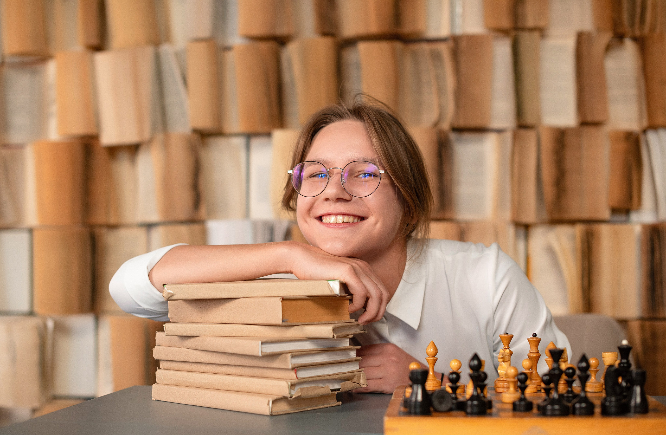 Фотография ученика школы города Сургута для выпускного альбома.