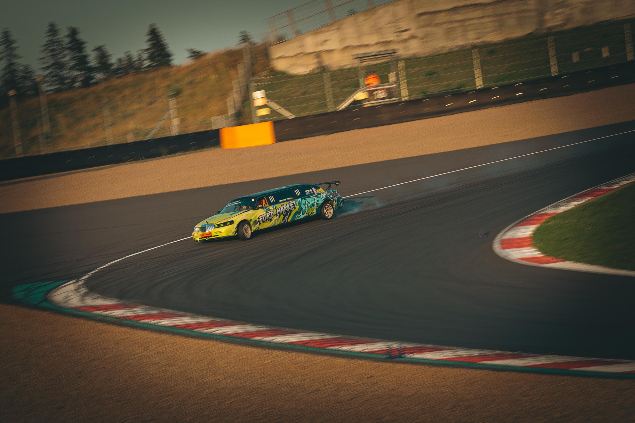 Трек-день Игора Драйв. Портретный и автомобильный фотограф в Санкт-Петербурге Евгений Черепанов