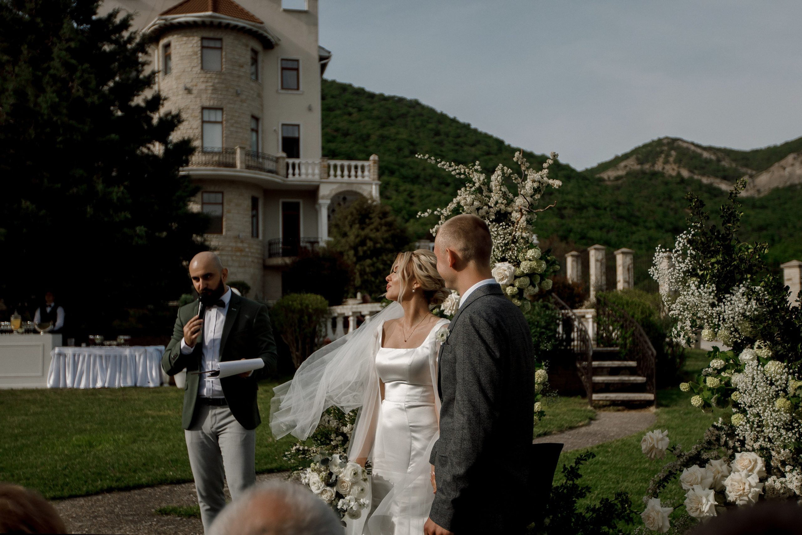Денис и Алина. Белый замок. Фотограф Анна Лейман. Севастополь