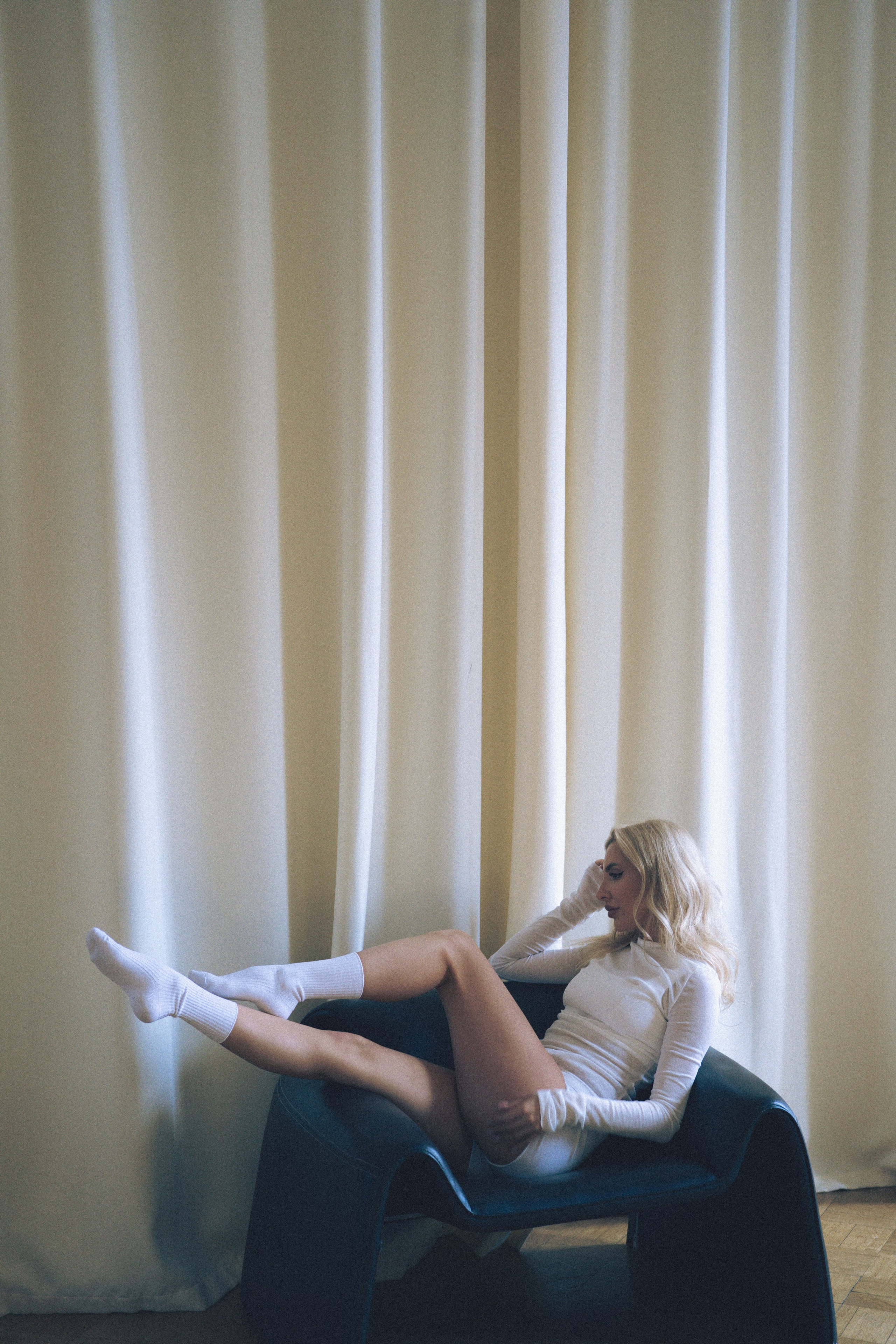 МИНИМАЛИЗМ В СТУДИИ НА ЧЕРНЫШЕВСКОЙ В СТУДИИ С БАЛКОНОМ. Профессиональный фотограф, Санкт-Петербург — Виктория Богомолова