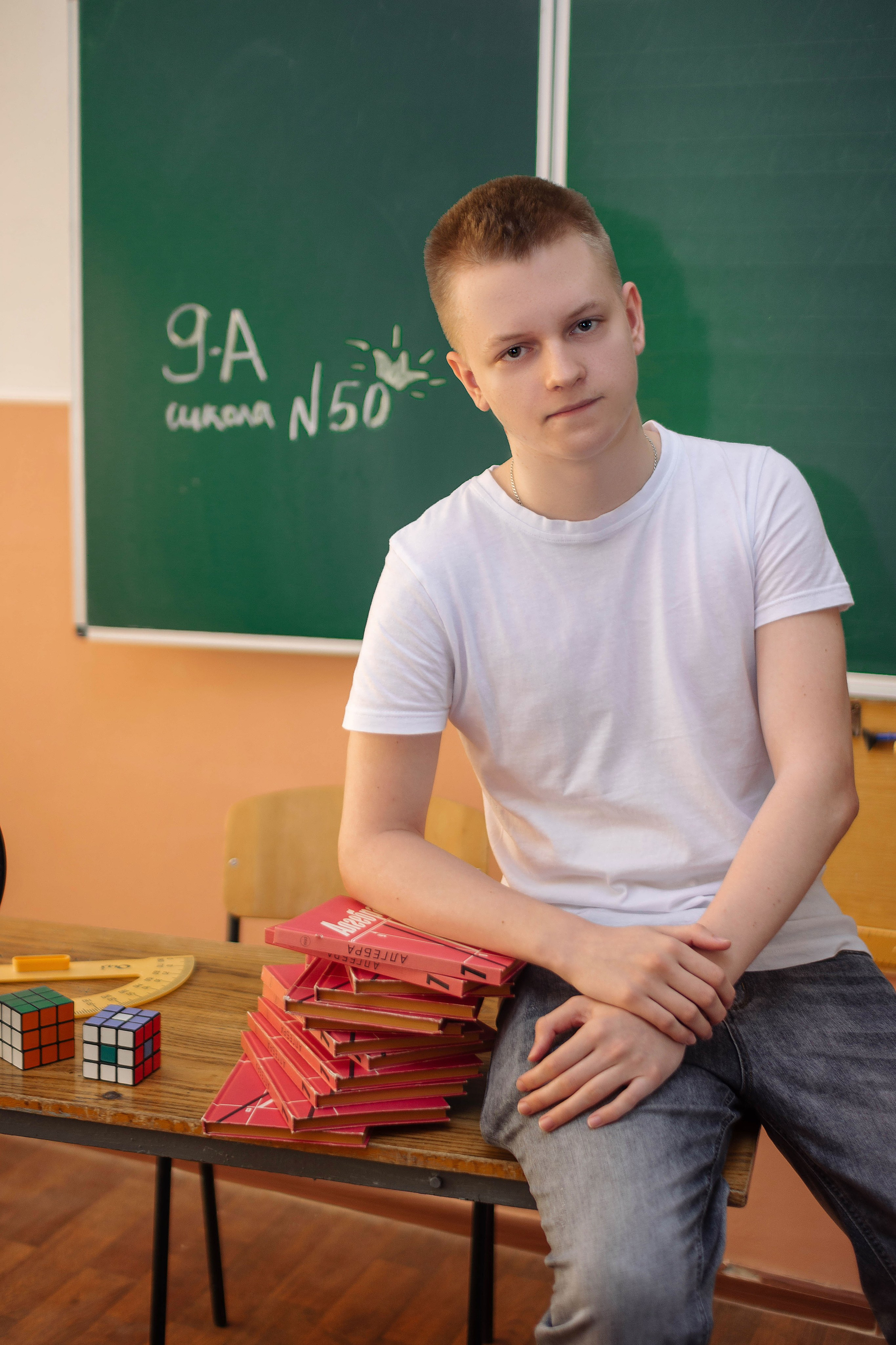 Школа № 50. 9-А класс. Фотограф Донецк. Горловка. ДНР. Севастополь