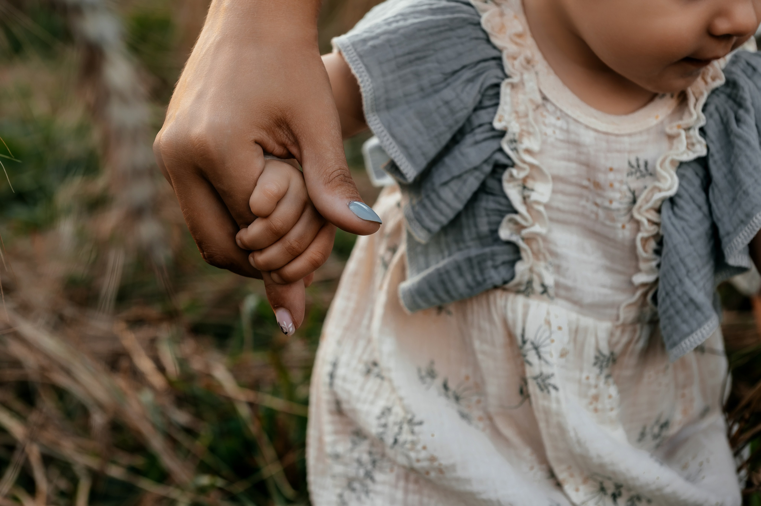 Оля, пшеничное поле в Протасово. Свадебный и семейный фотограф Виктория Носачёва. Щелково, Москва и МО